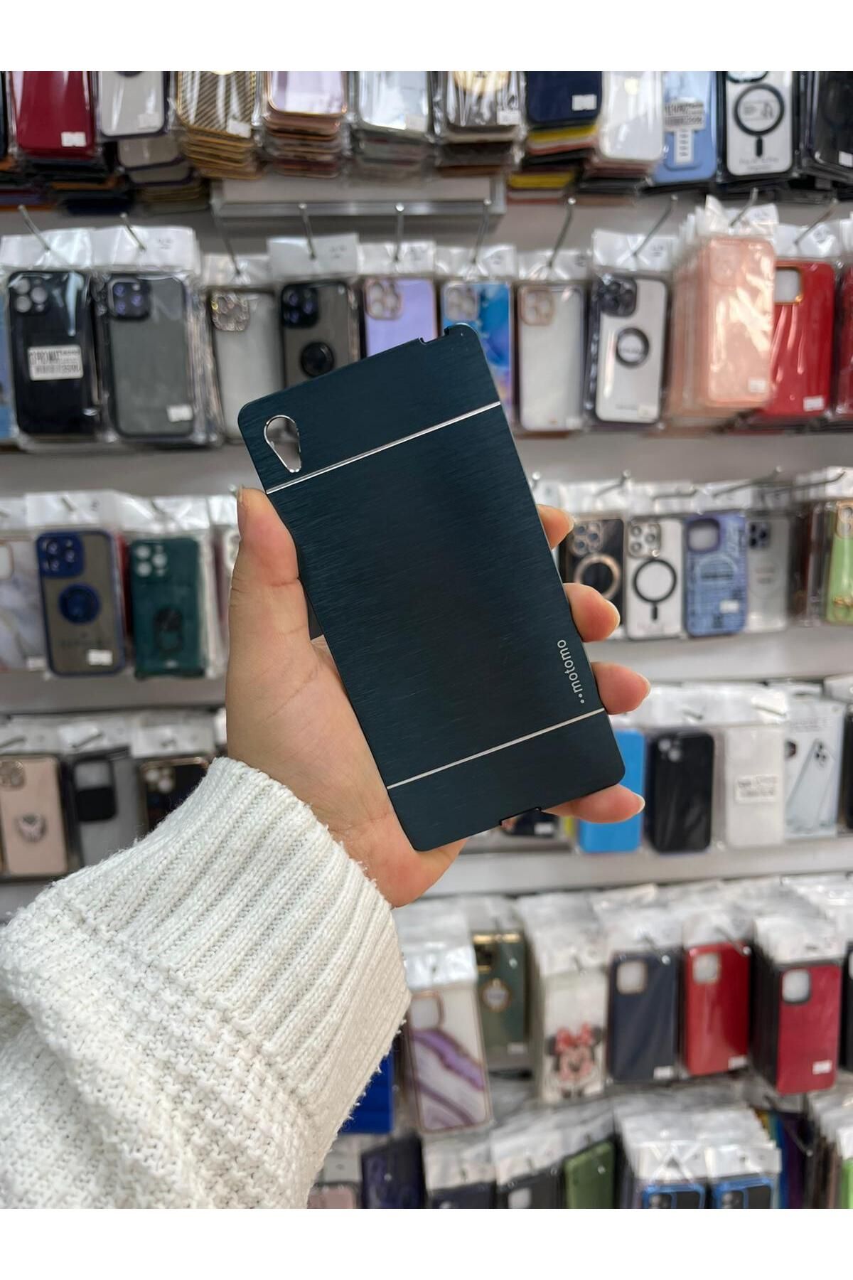 TECNOTREND SONY XPERİA Z2 MOTOMO SERT KAPAK