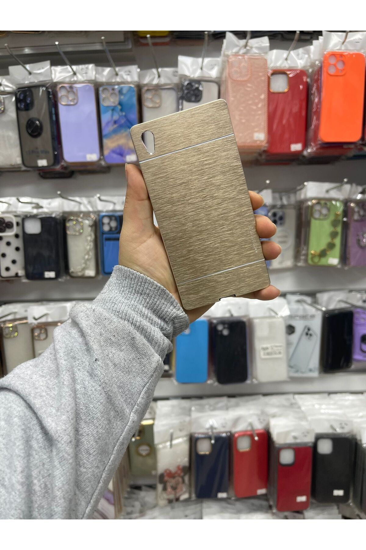TECNOTREND SONY XPERİA Z2 MOTOMO SERT KAPAK
