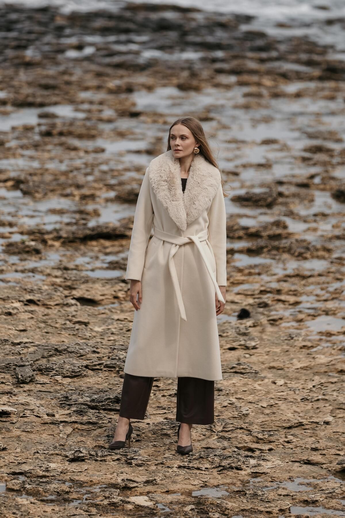 Olcay-Intermediate Size Ecru 3066 - SheepsKin Coat with Removable Collar and Snap Closure 3