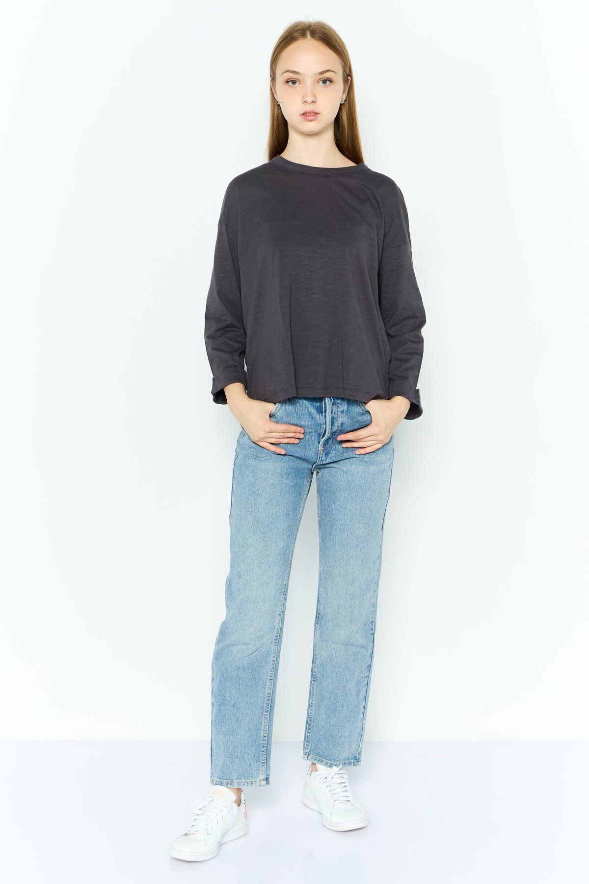 Esprit-بلوزات نسائية سادة بأكمام طويلة وياقة دائرية، لون فحمي 4