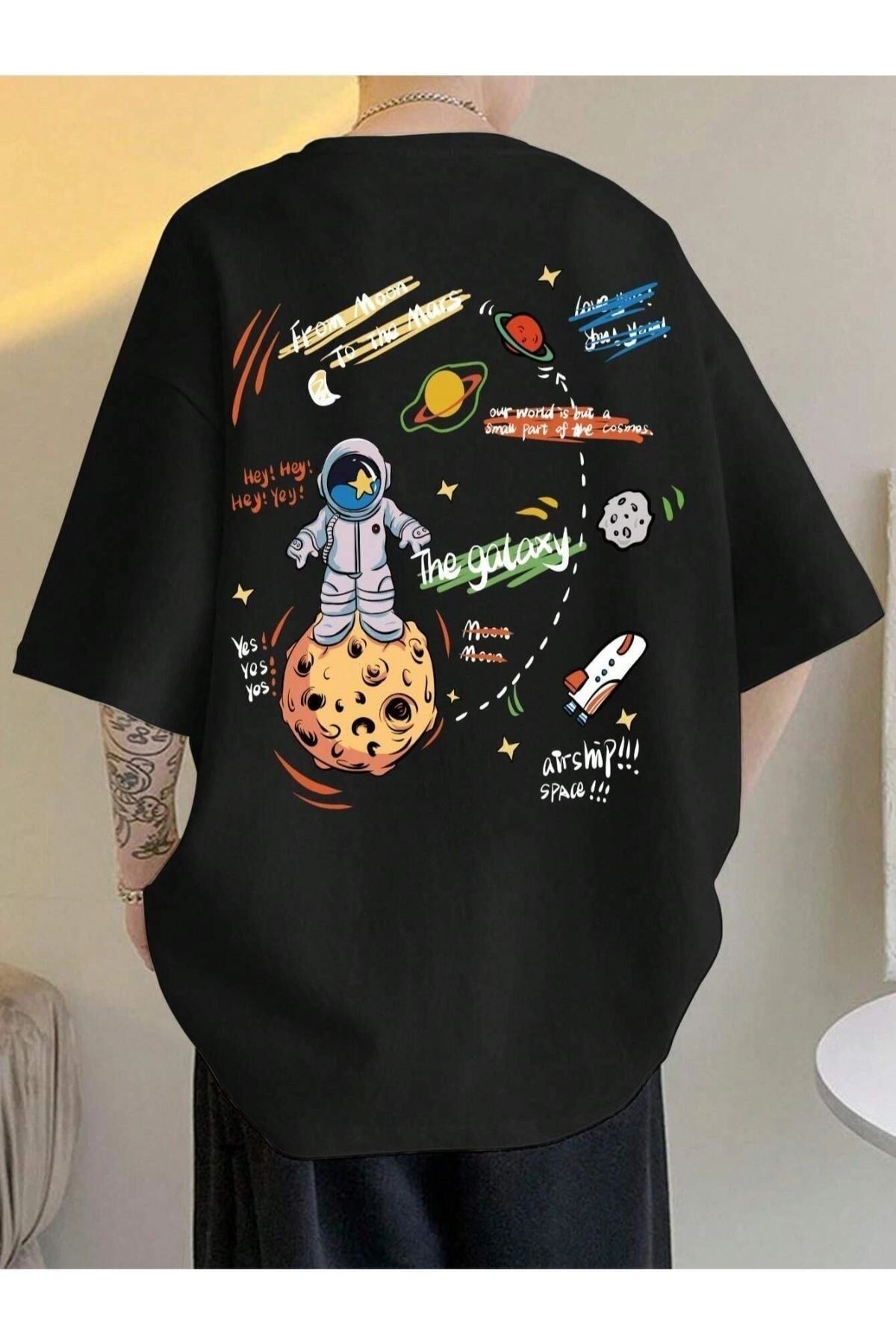 GIANTSTORE Unisex Siyah The Galaxy Gezegen Baskılı Oversize Bisiklet Yaka Tshirt