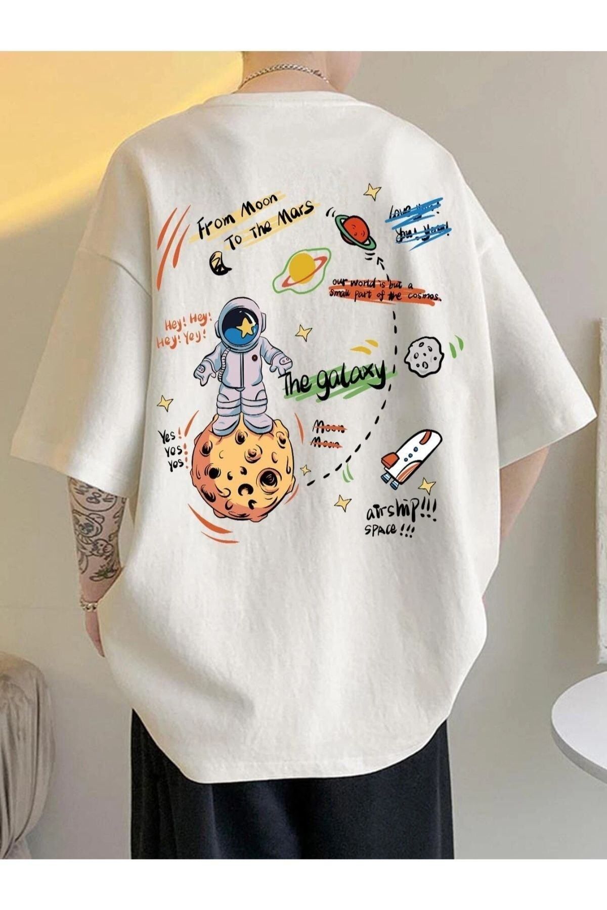 GIANTSTORE Unisex Beyaz The Galaxy Gezegen Baskılı Oversize Bisiklet Yaka Tshirt