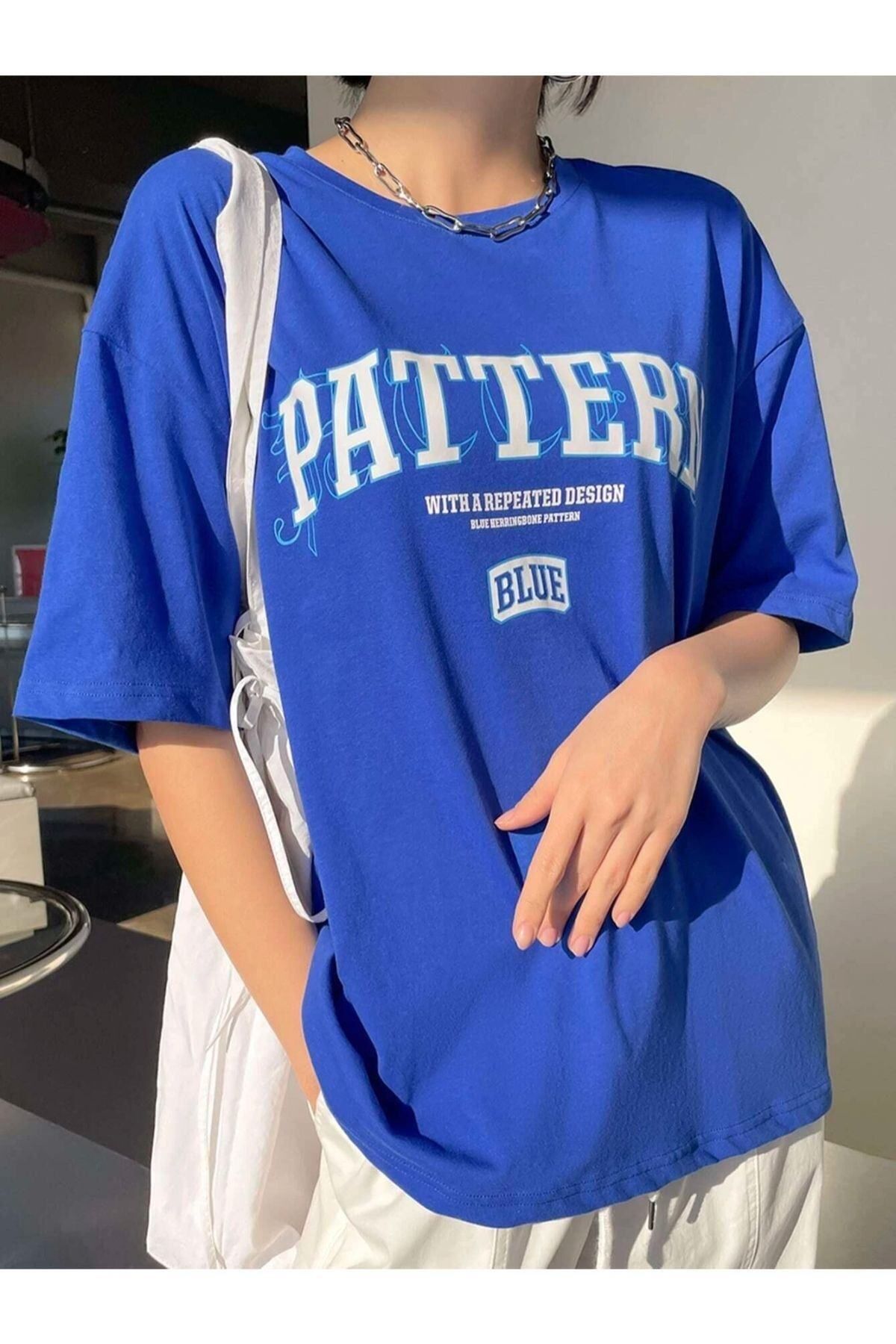 GIANTSTORE Kadın Mavi Pattern Baskılı Oversize Bisiklet Yaka Tshirt