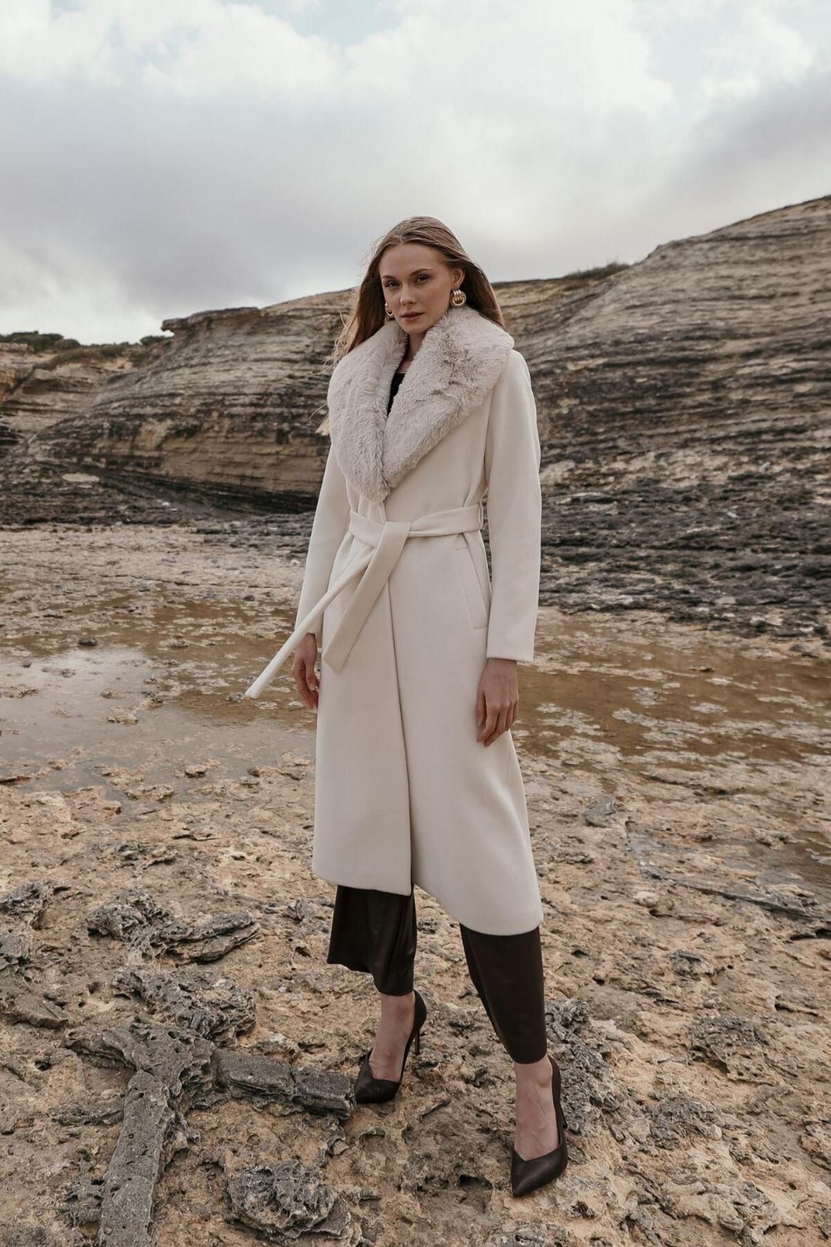 complete the look image