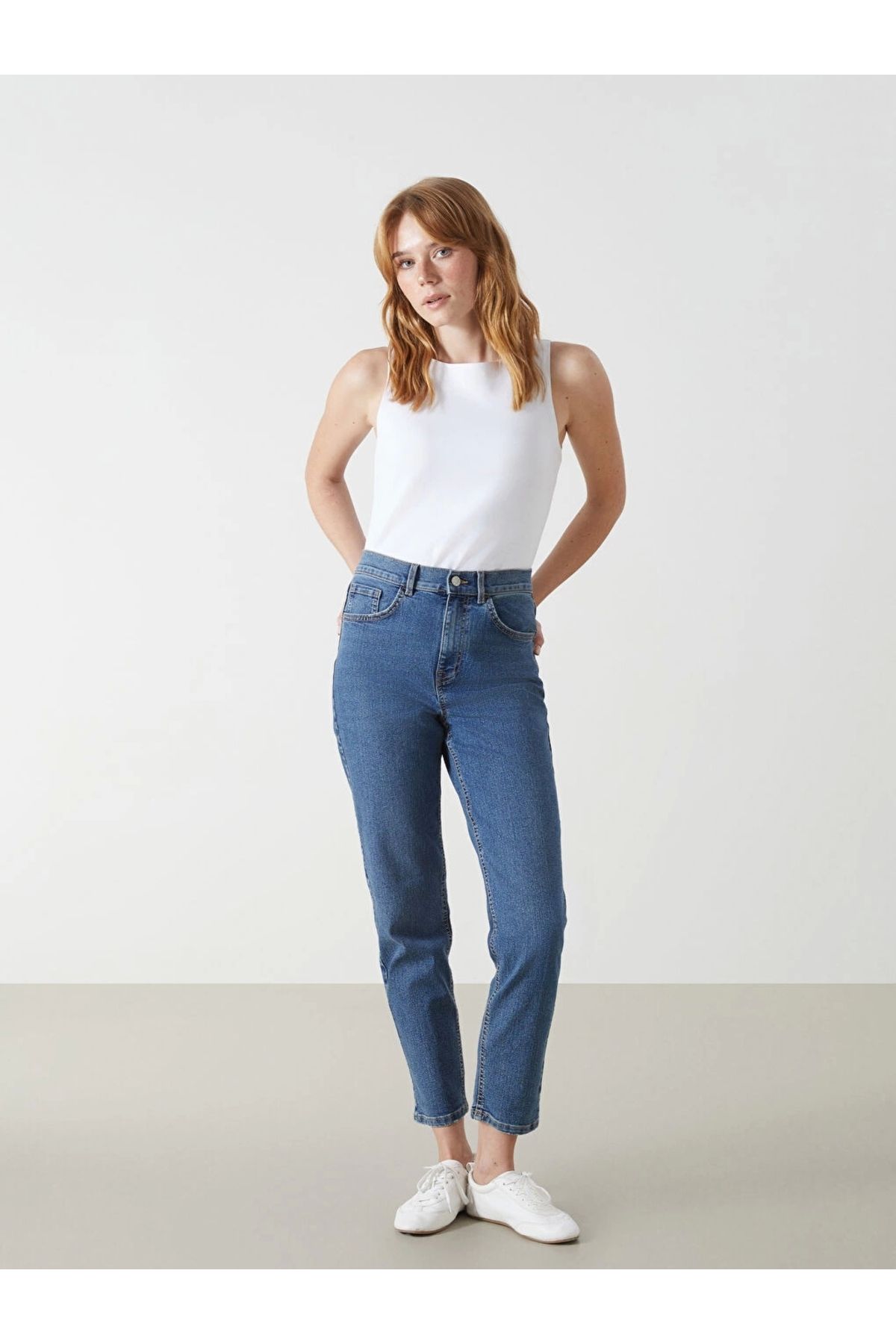 LC Waikiki LCW Jeans İndigo Mom Fit Kadın Jean Pantolon