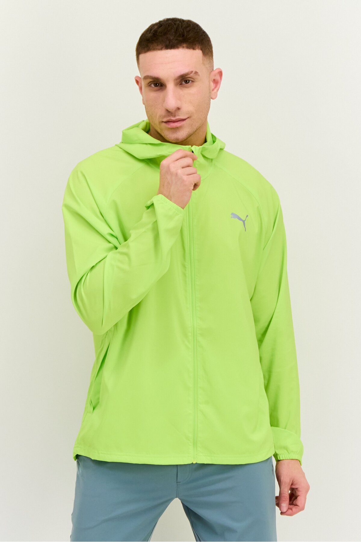 complete the look image
