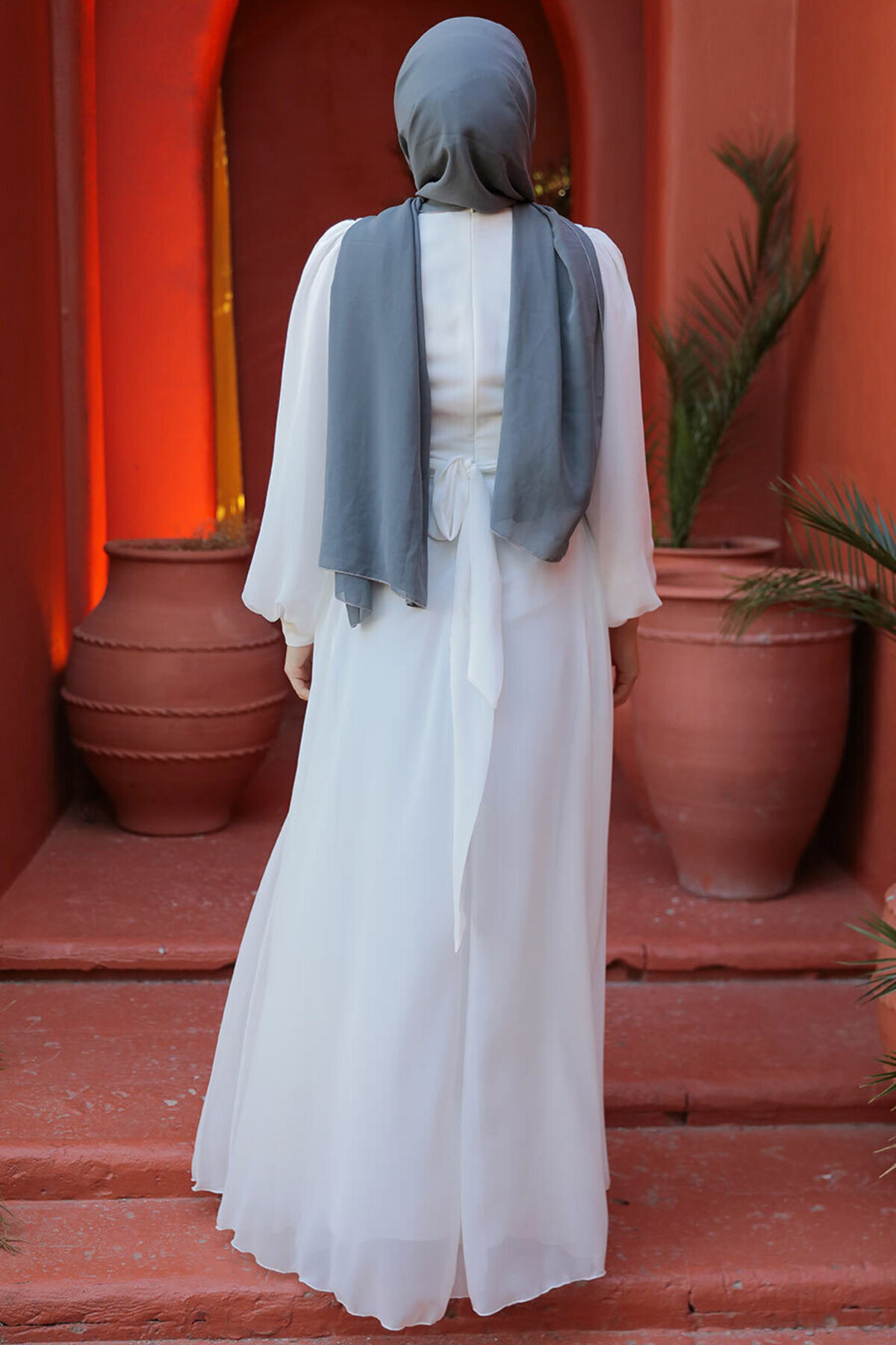 Neva Style-Rochie de seară hijab albă cu detaliu drapat 4448b 4