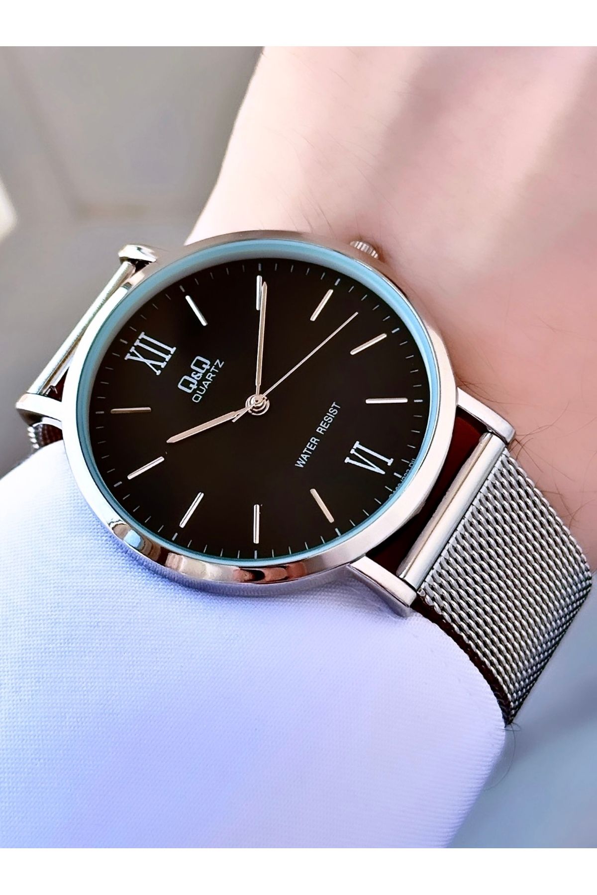 Q&Q-Men's Metallic Straw Cord Roman Numeral Detail Line Display Stylish Style Wristwatch 1