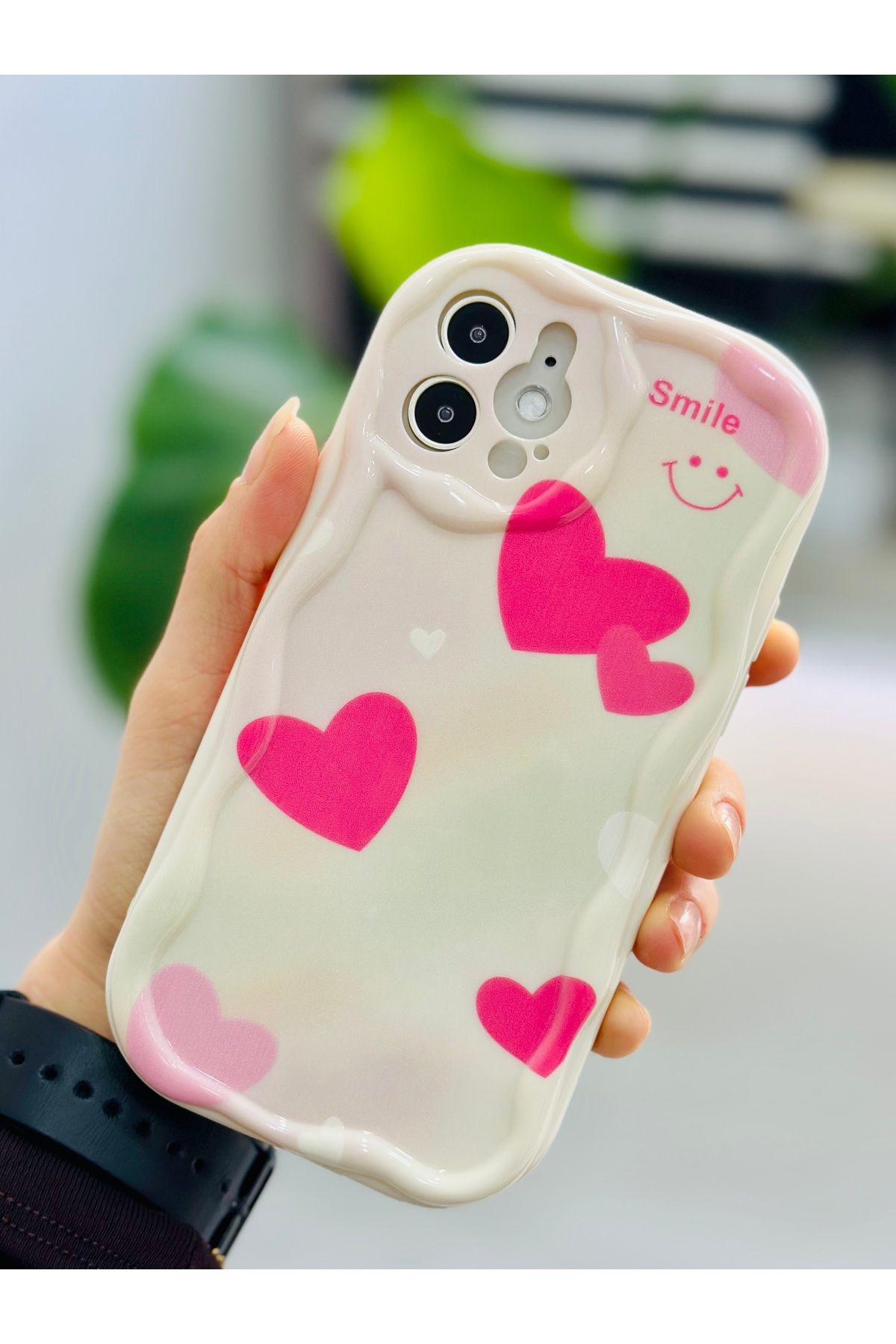 Go Aksesuar-حافظة سيليكون مرنة متوافقة تمامًا مع هاتف iPhone 12 و12 Pro مع نمط طباعة SMILE HEART 3
