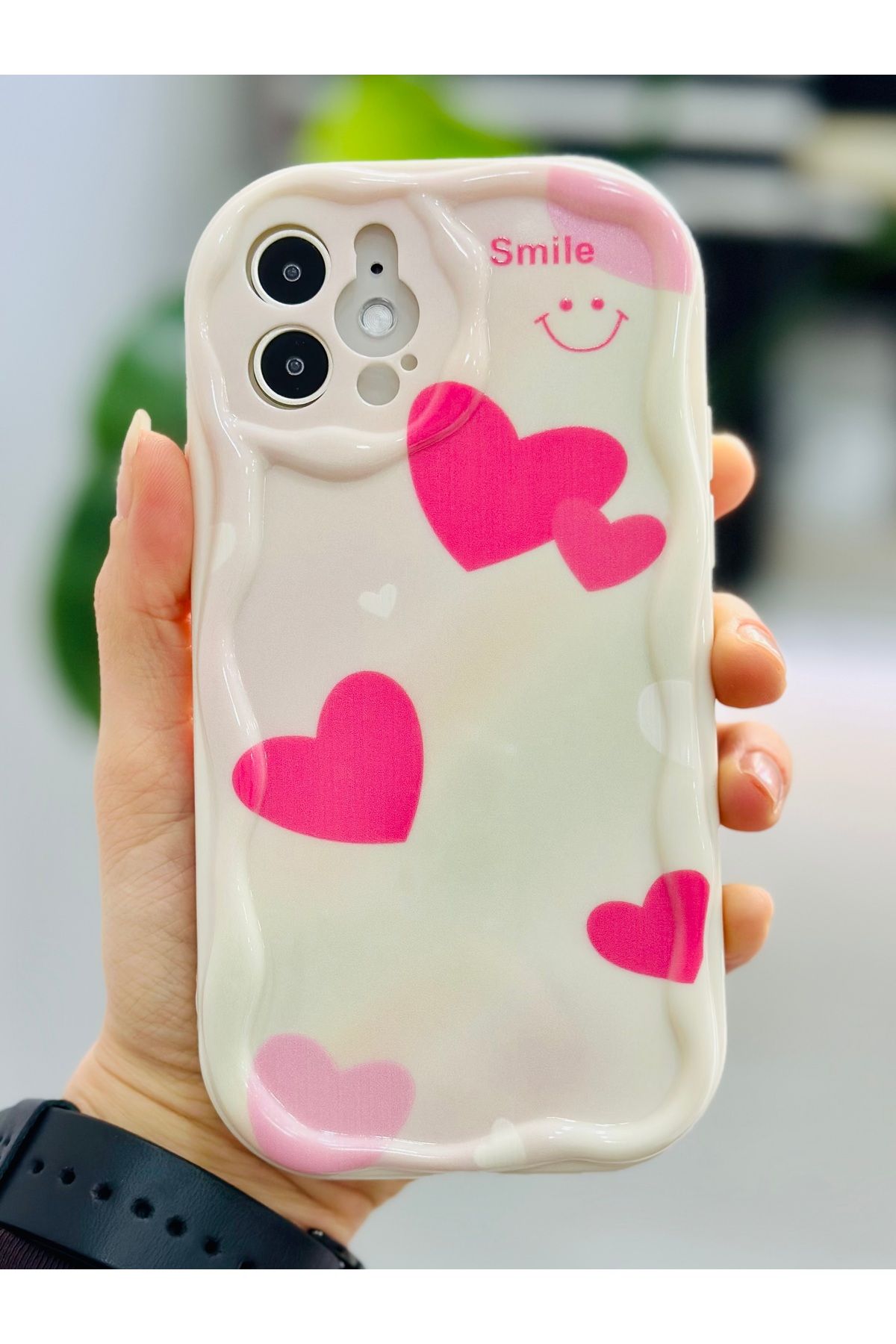 Go Aksesuar-حافظة سيليكون مرنة متوافقة تمامًا مع هاتف iPhone 12 و12 Pro مع نمط طباعة SMILE HEART 2