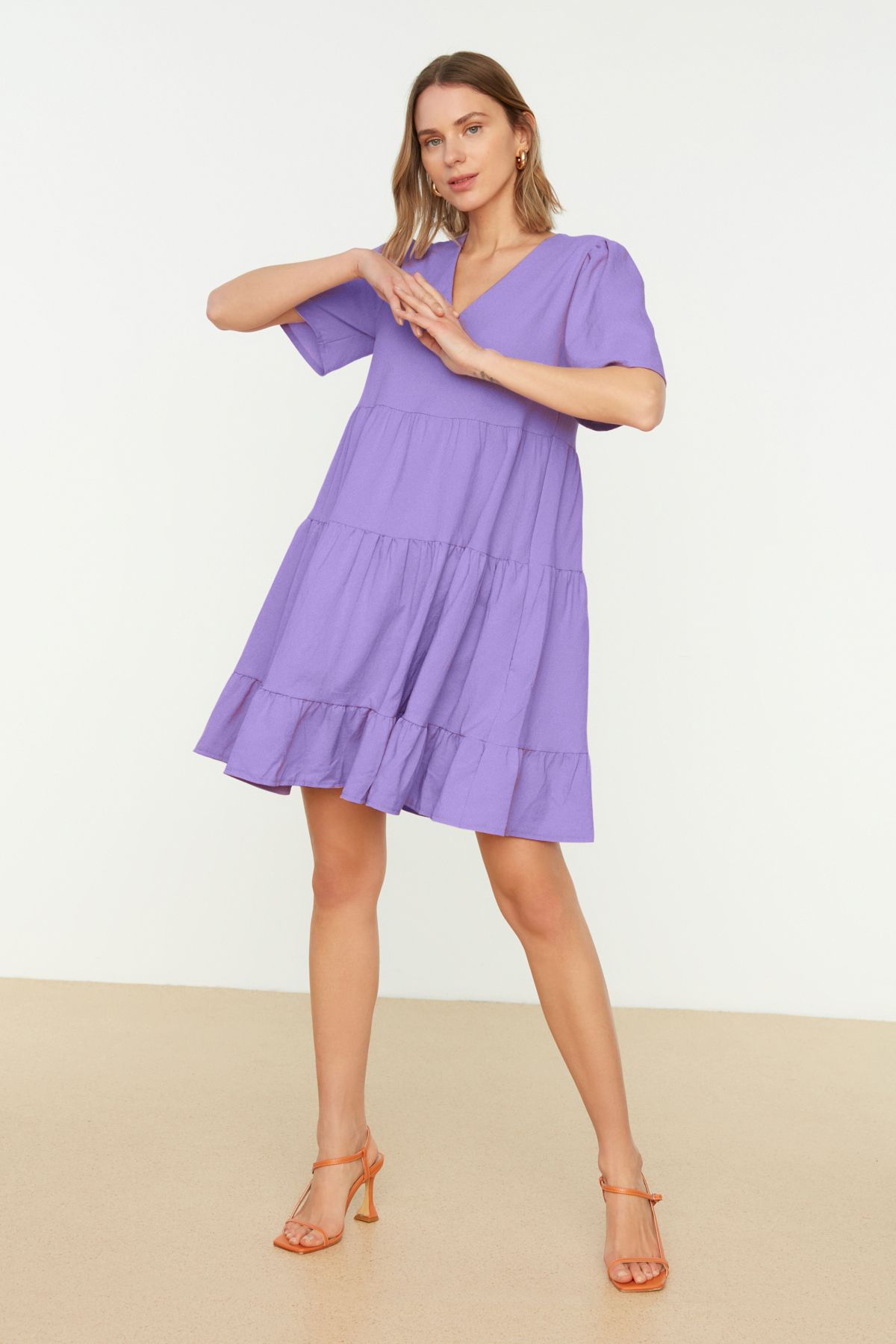 Trendyol Collection V-nyakú, lila miniruha - széles szabású, szövött, TWOSS20EL0400
