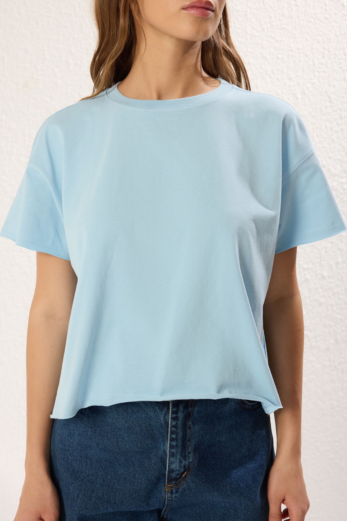 Trendyol Collection-Blue 100% Cotton Relaxed Crop/Comfortable Short Cut Crew Neck Knitted T-Shirt Twoss25Ts00034 3