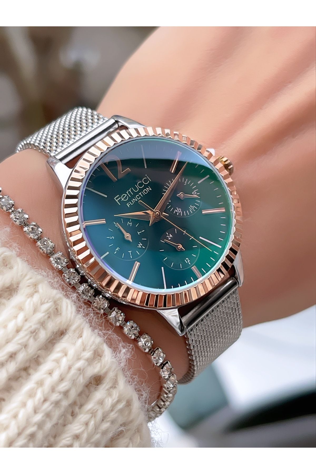 Ferrucci-Stainless Steel Wire Function Phosphor Glass Women's Wristwatch + Bracelet with Gift 5