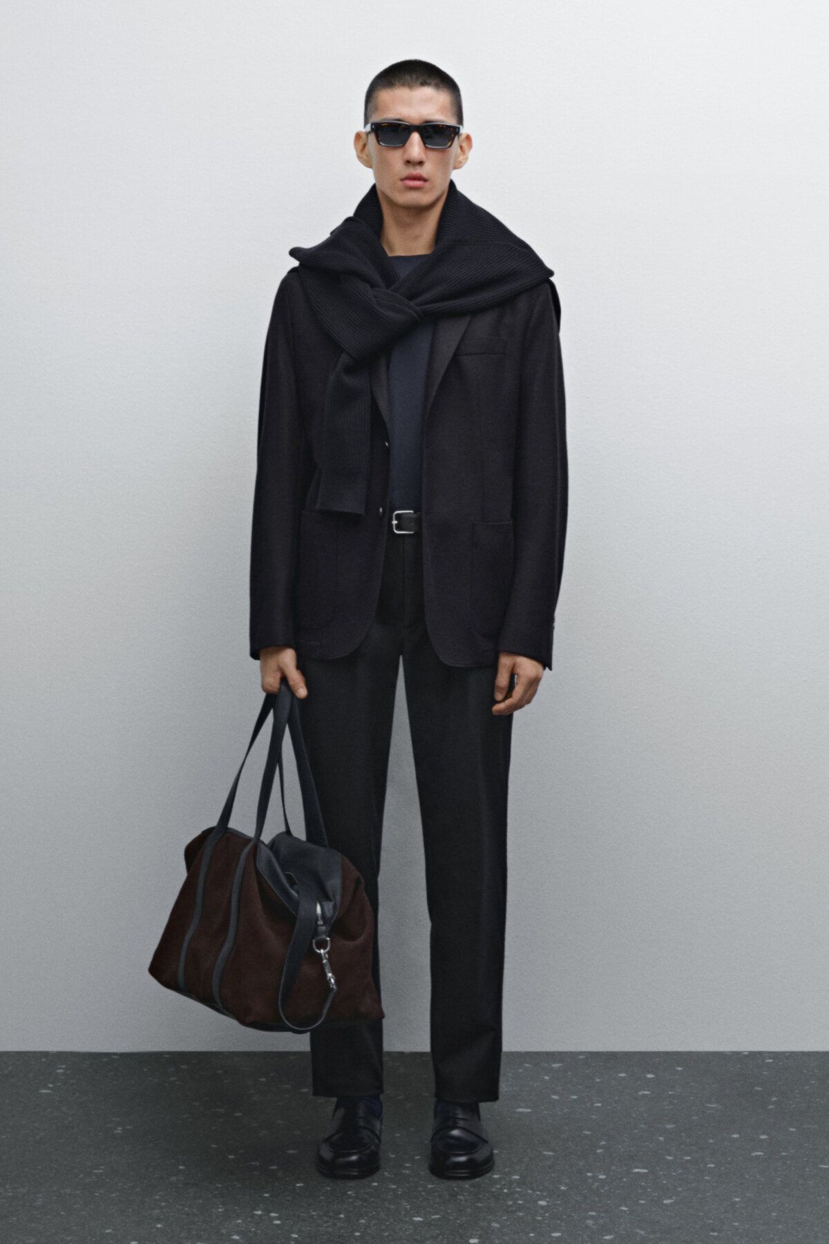 شلوار باریک با جزئیات کشسان کناری Massimo Dutti