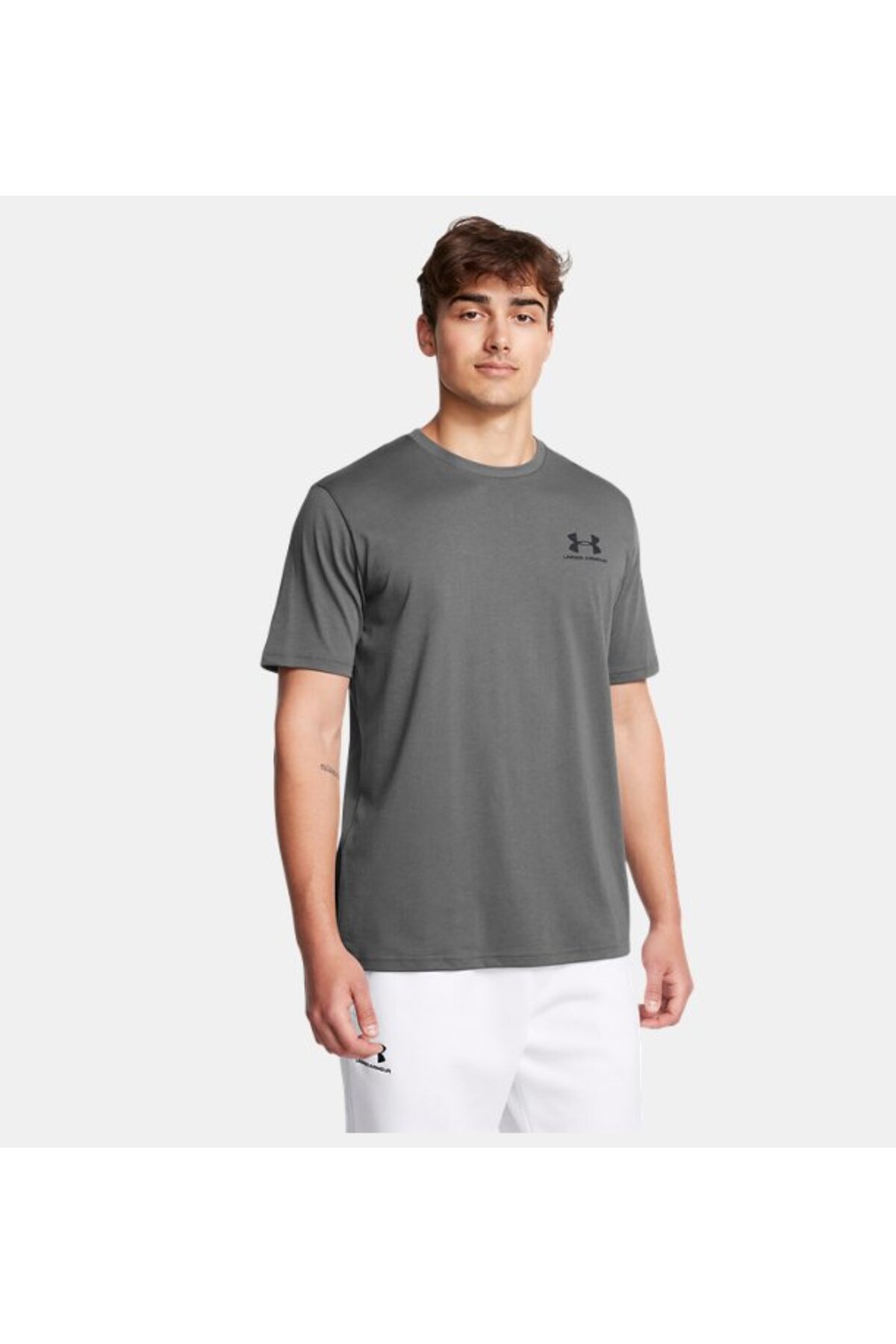 آندر آرمور تی‌شرت آستین کوتاه مردانه UA Sportstyle LC کد ۱۳۲۶۷۹۹-۰۲۵