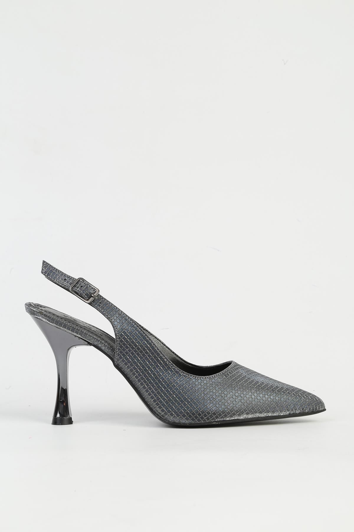 کفش پاشنه دار زنانه پلاتینیوم PC-54543 Pierre Cardin