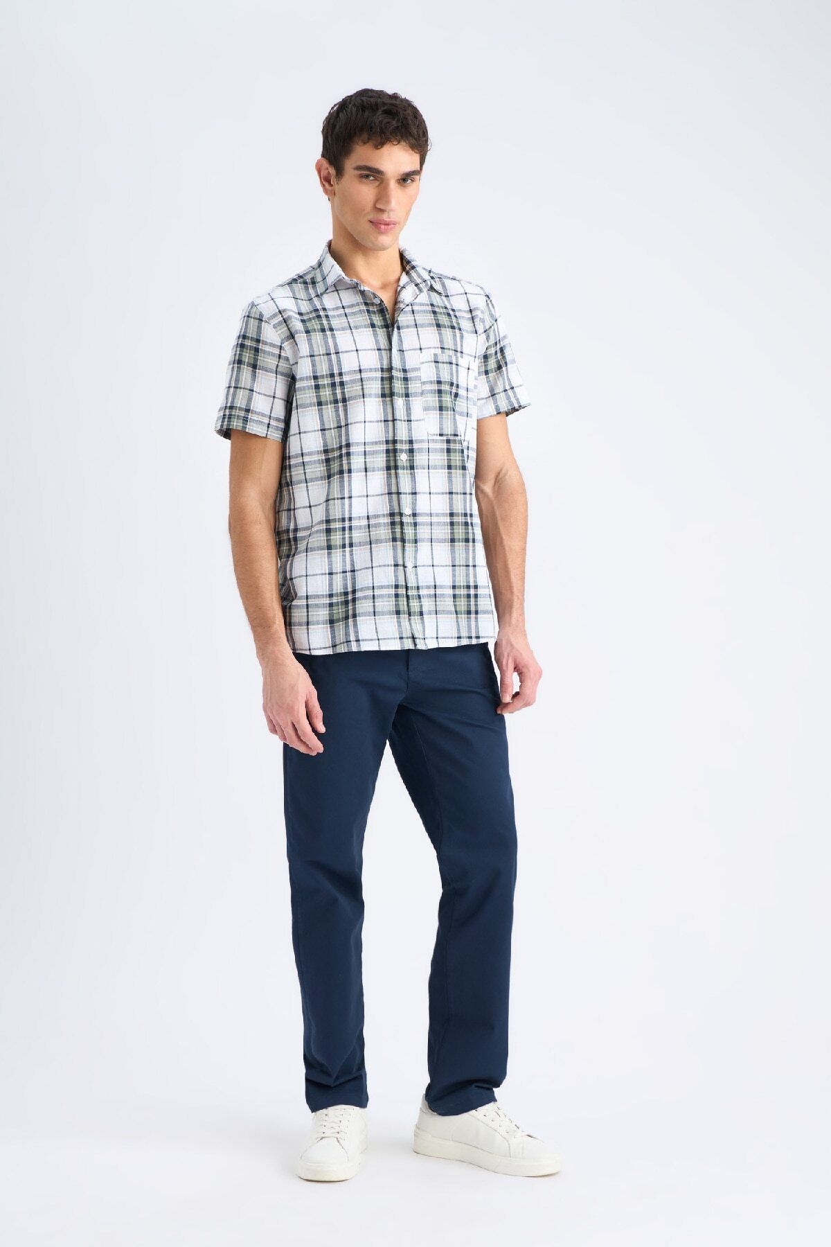 complete the look image