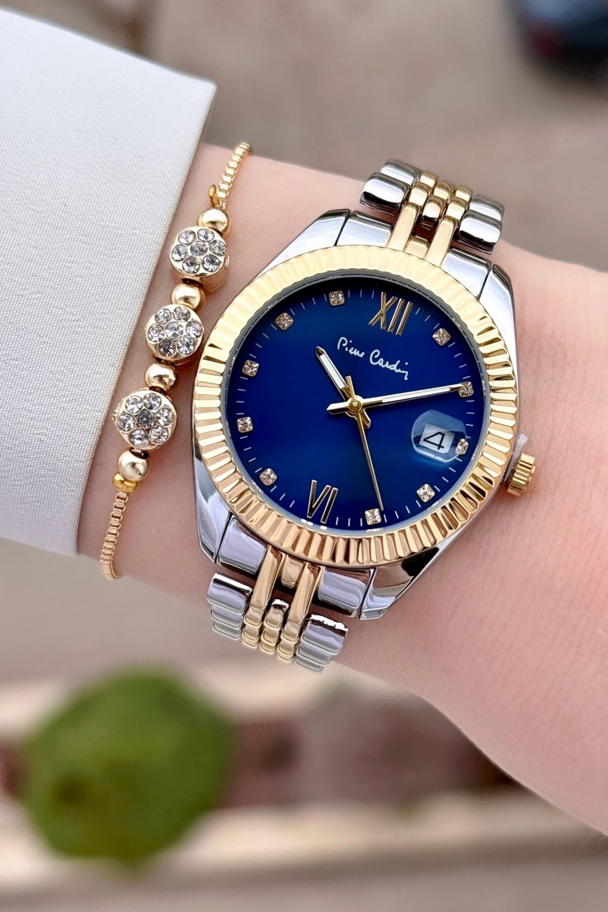 Pierre Cardin Kadranı Lacivert Kordonu Altın Metalik Renk 2 Yıl Garantili 34 mm Kadın Kol Saati