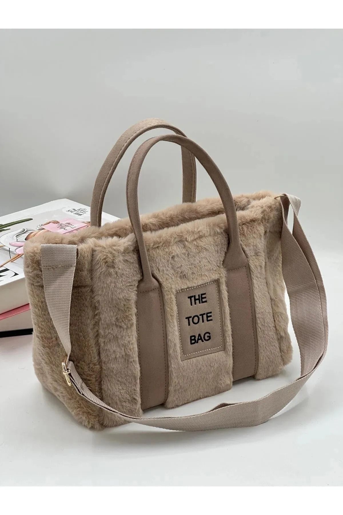 GNG Kadın The Tote Bag Yazılı Kolon Askılı Kürklü Peluş Çarpraz Çanta