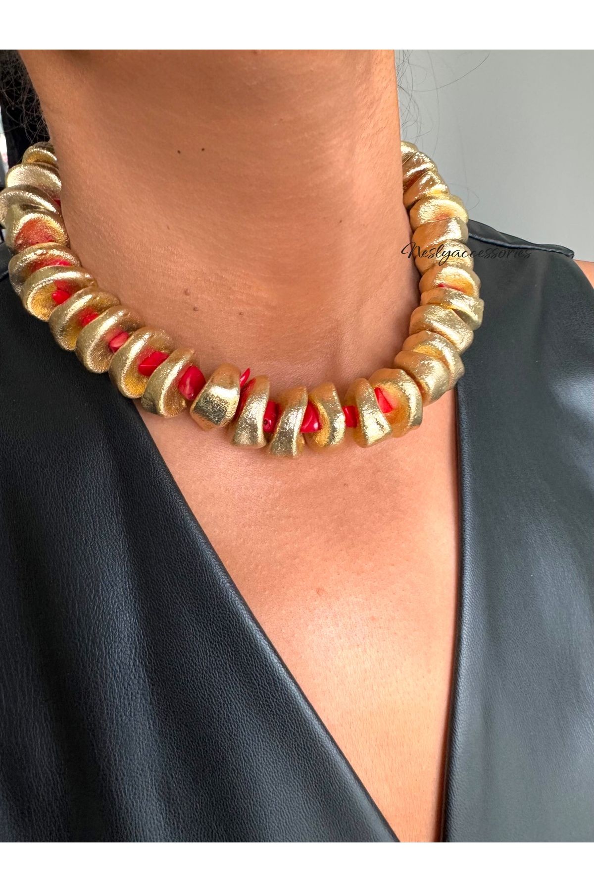 neslyaccessories-Gold/Red Metal Necklace 3