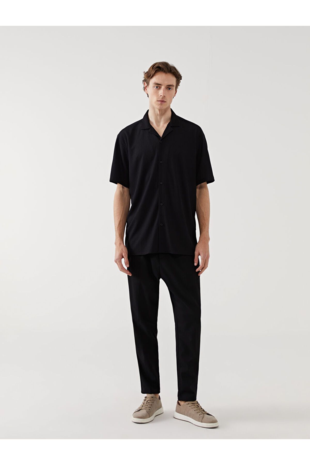 LC Waikiki-New Black Regular Fit Short Sleeve Men's Shirt 2