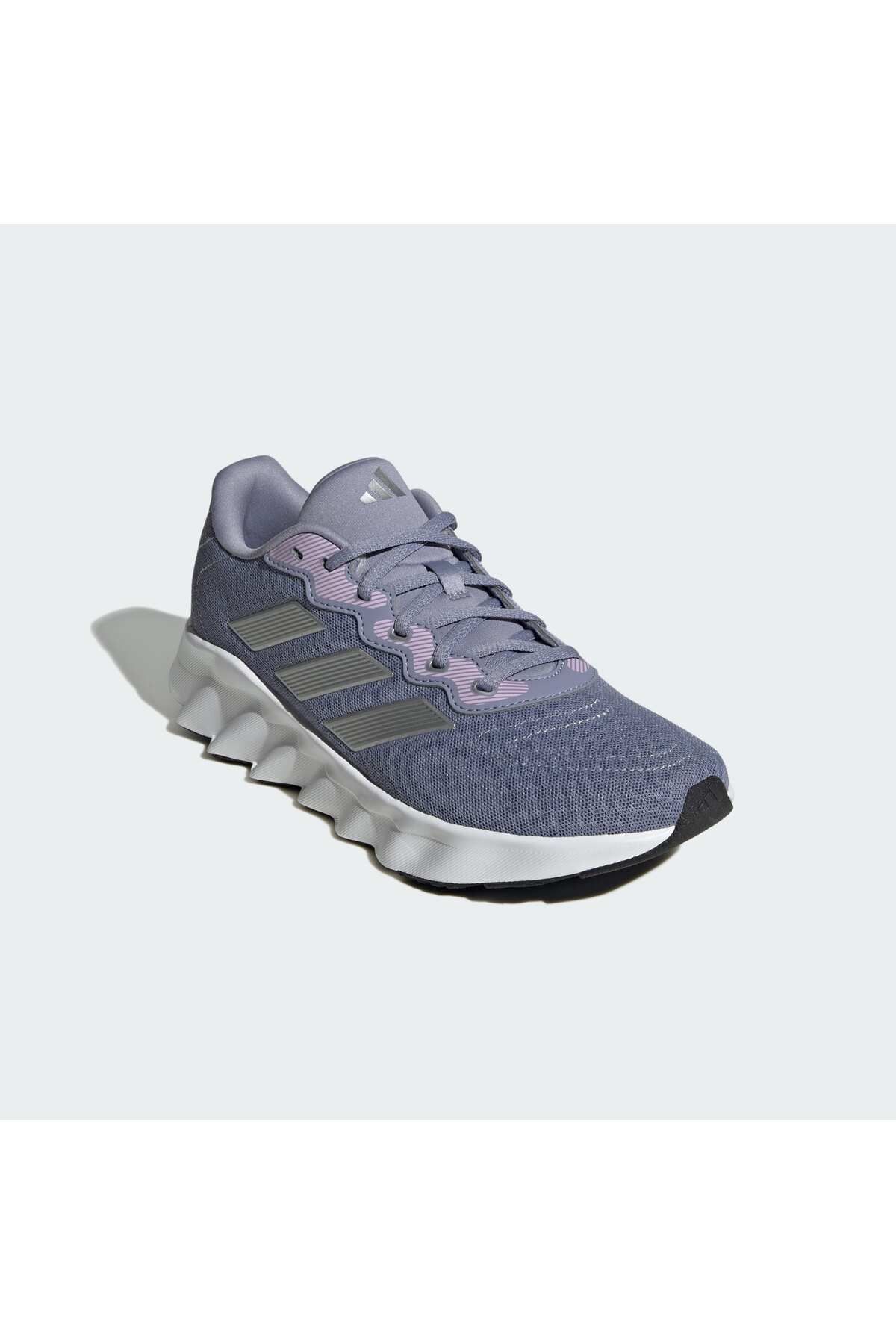 کفش دو و تمرین بنفش زنانه Switch Move ID8332 اورجینال adidas
