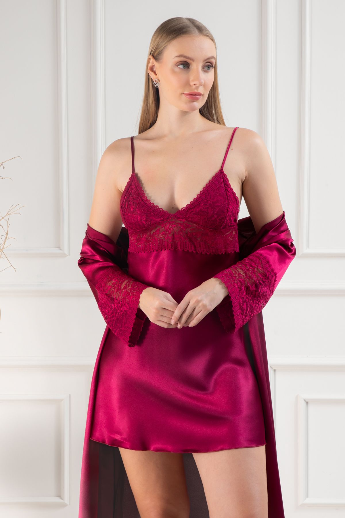 Lunoche Nightwear Kadın Bordo Dantel Güpür Detaylı Saten Çeyizlik İkili Gecelik Sabahlık Takımı