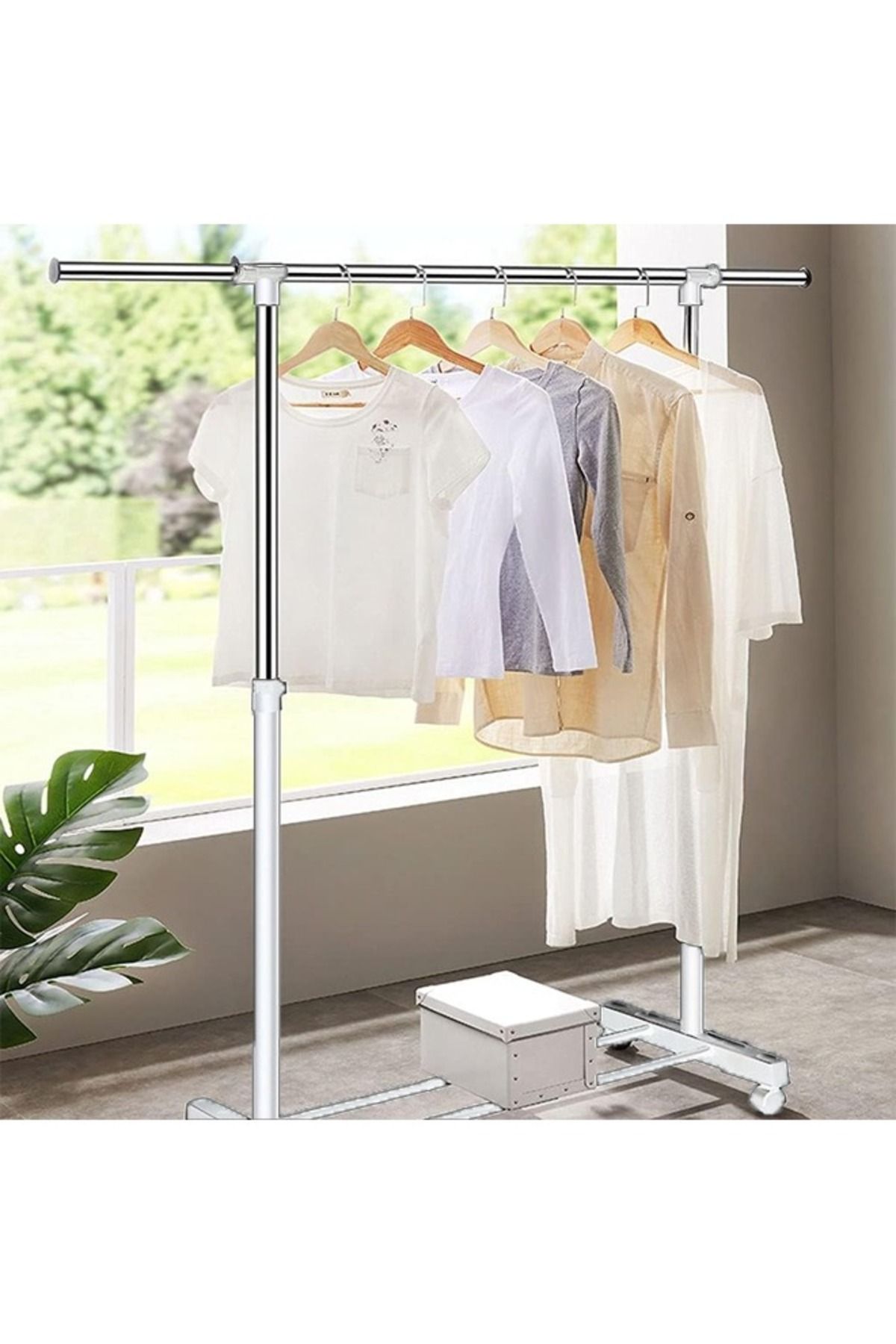 Cady One-Metal clothes hanger, organizer, and white clothes stand 2