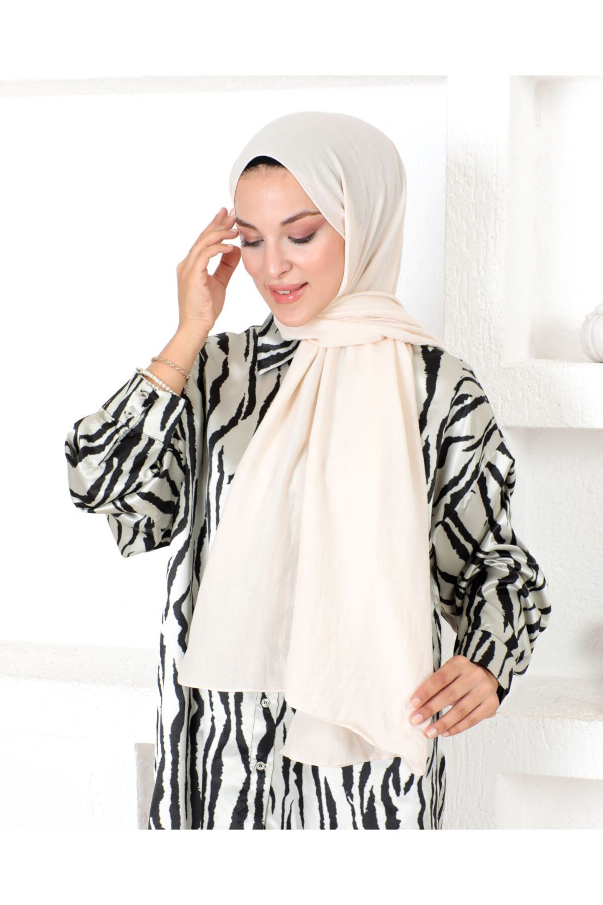 FATELLA-Beige Comfort Cotton Shawl 4