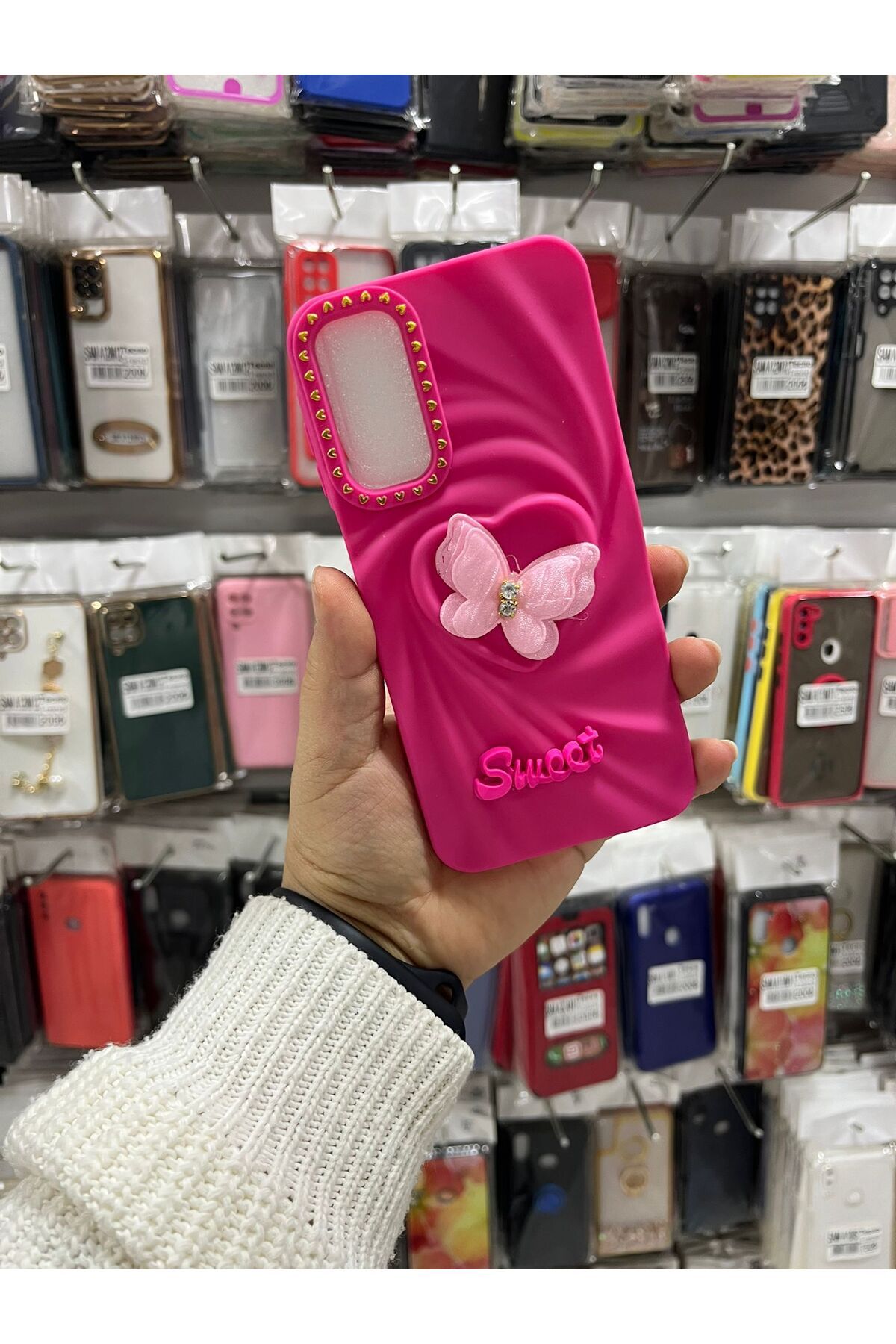 TECNOTREND GALAXY A15 3D KELEBEKLİ SİLİKON KILIF