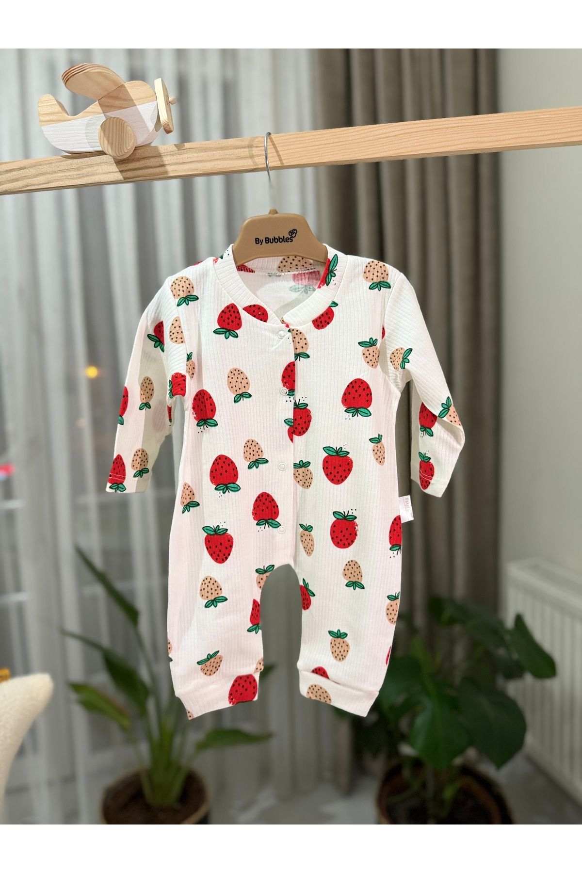 Bebessi Çilek Desenli Kız Bebek Body