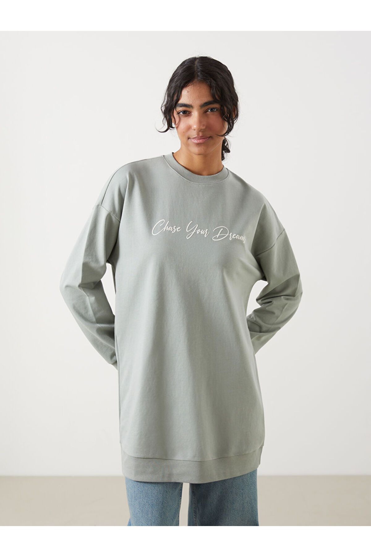 LC Waikiki LCW Modest Bisiklet Yaka Baskılı Oversize Kadın Sweatshirt Tunik