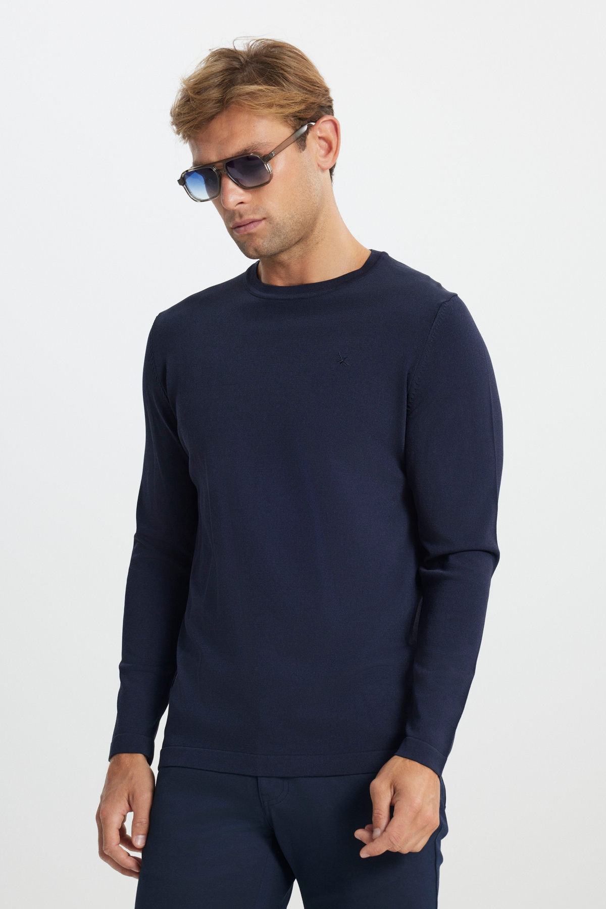 آلتین ییدلیز کلاسیکس ژاکت بافتنی یقه گرد مردانه مدل استاندارد سرمه‌ای برش معمولی