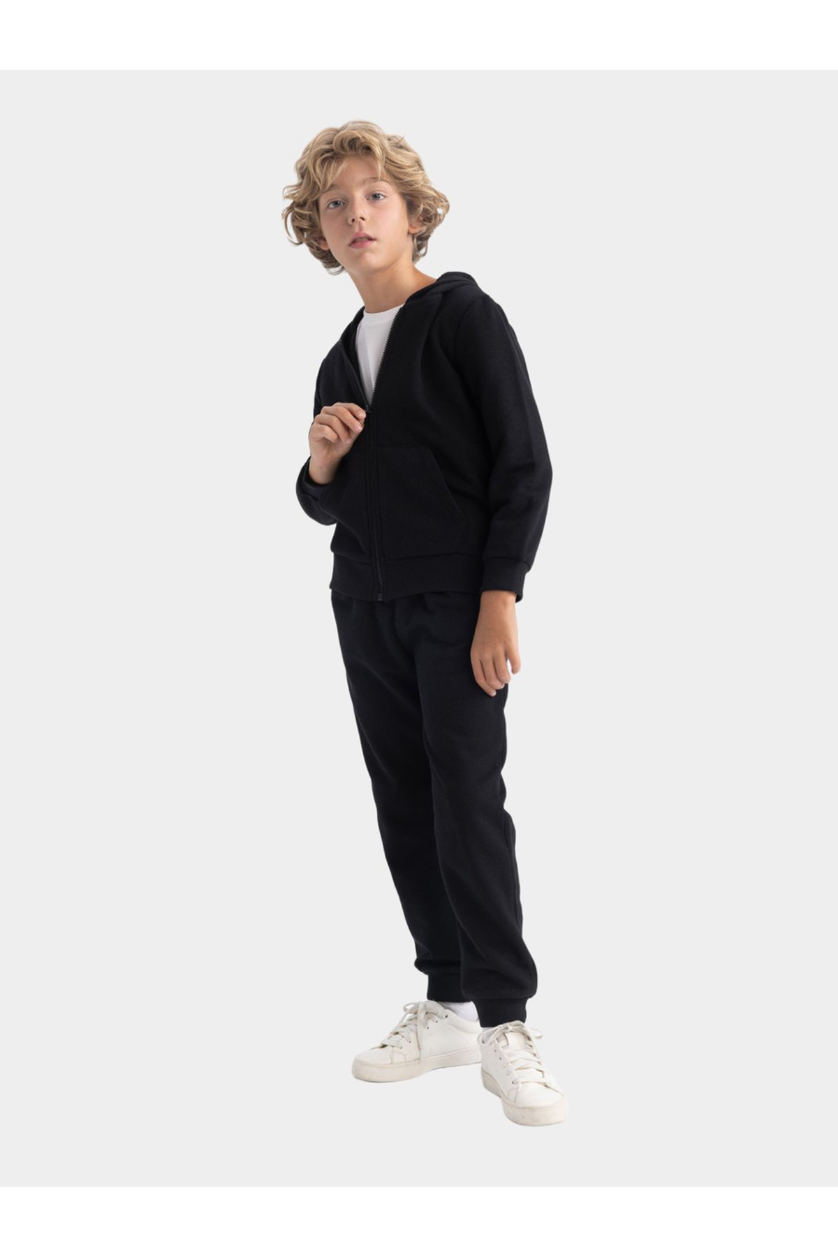 DeFacto-Relaxed Fit Elasticated Cuff Joggers with Pockets 6