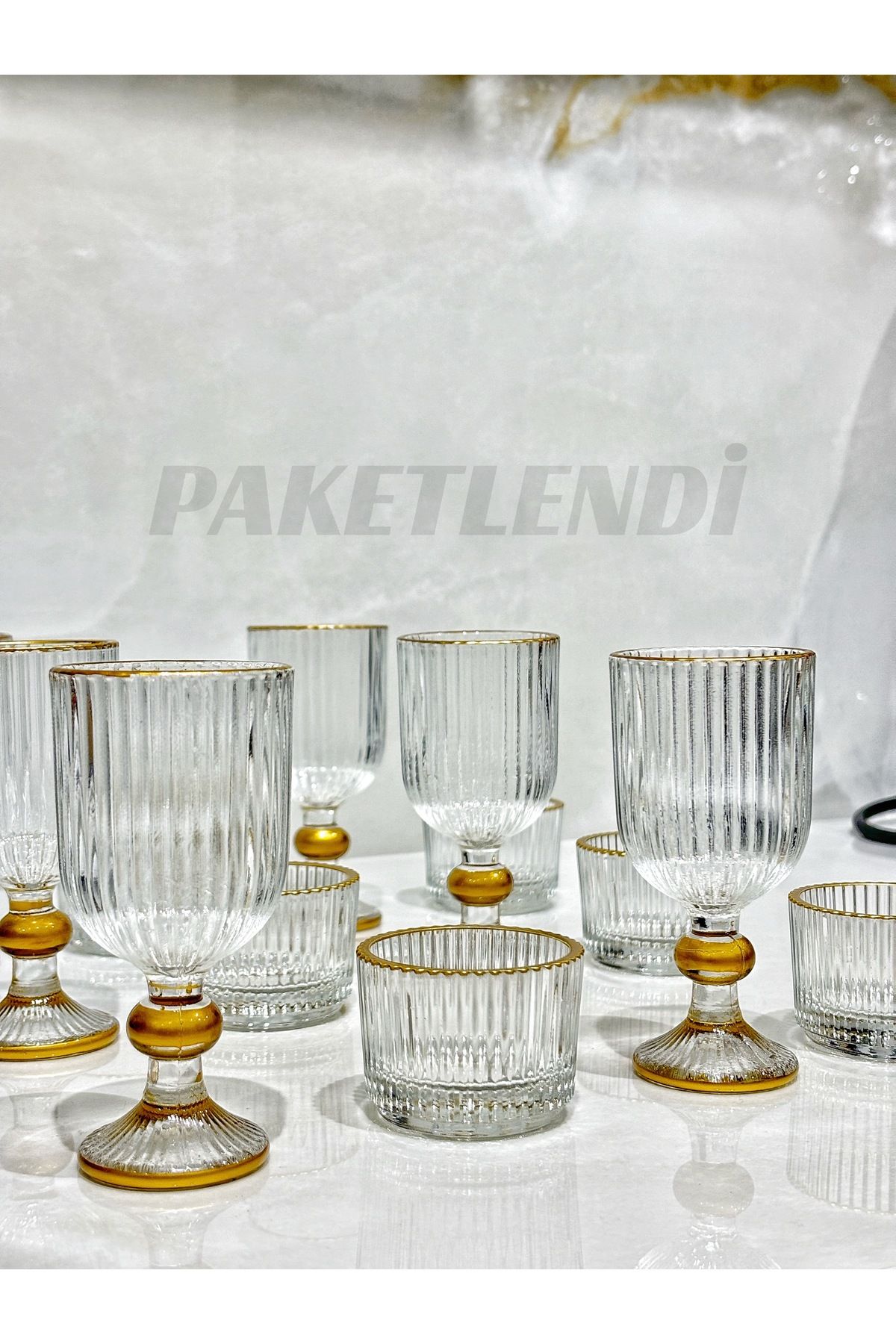 PAKETLENDİ 12 Parça Yaldızlı Kahve Yanı Seti - 6 Adet Lokumluk / 6 Adet Çizgili Bardak