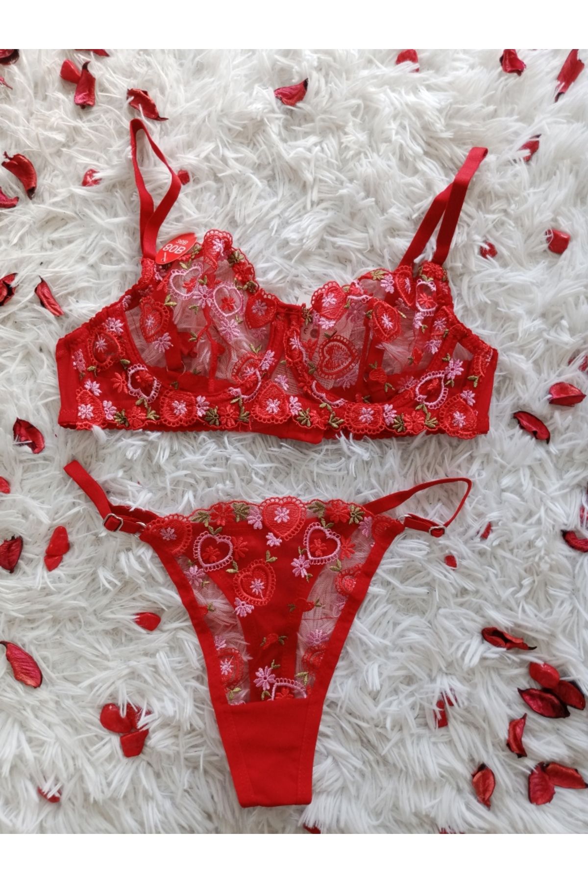 Shy Lola Lingerie Çiçekli Kalpli Kırmızı Brode Takım / İç Çamaşır Takımı