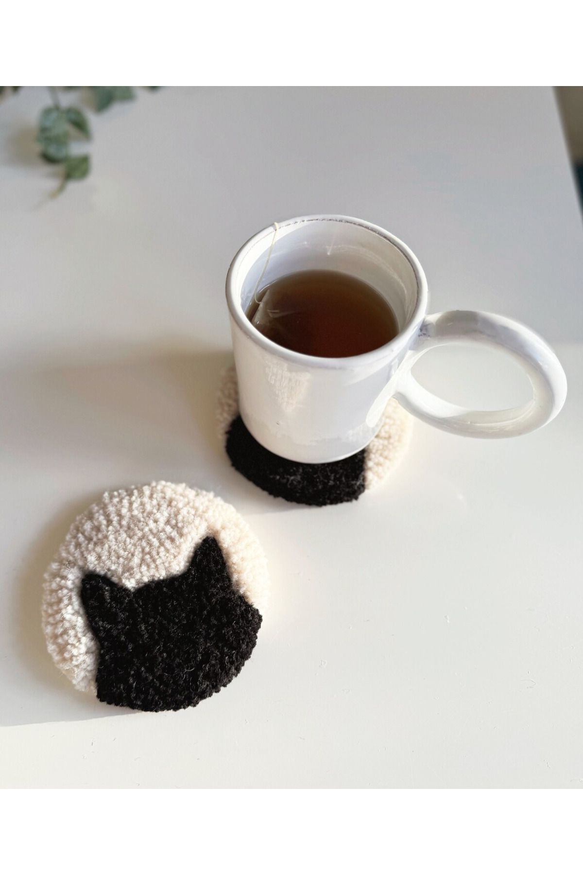 Juji Art Studio-Cat Shaped Tufting Coasters Set - Set of 2 Handmade Mug Rugs 2