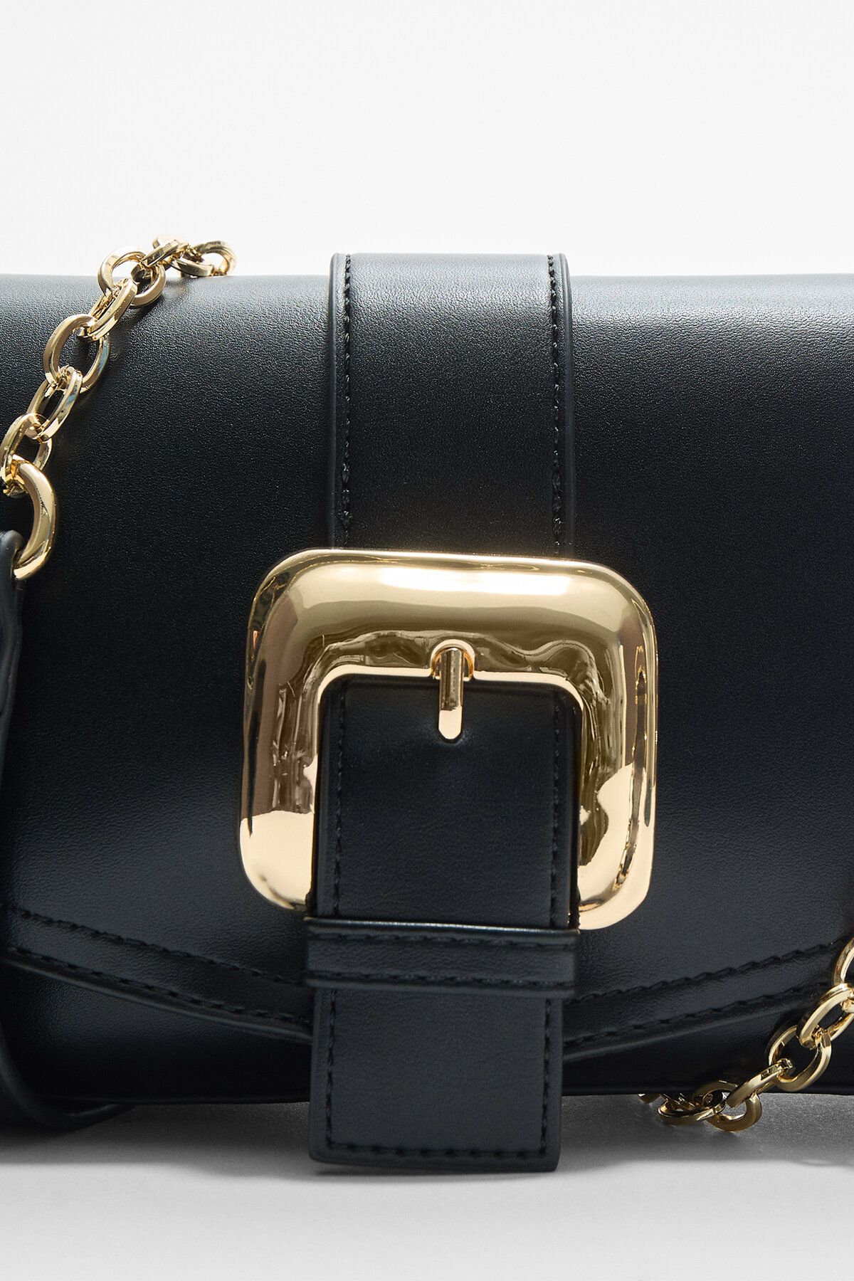 Stradivarius-Crossbody bag with buckle 5