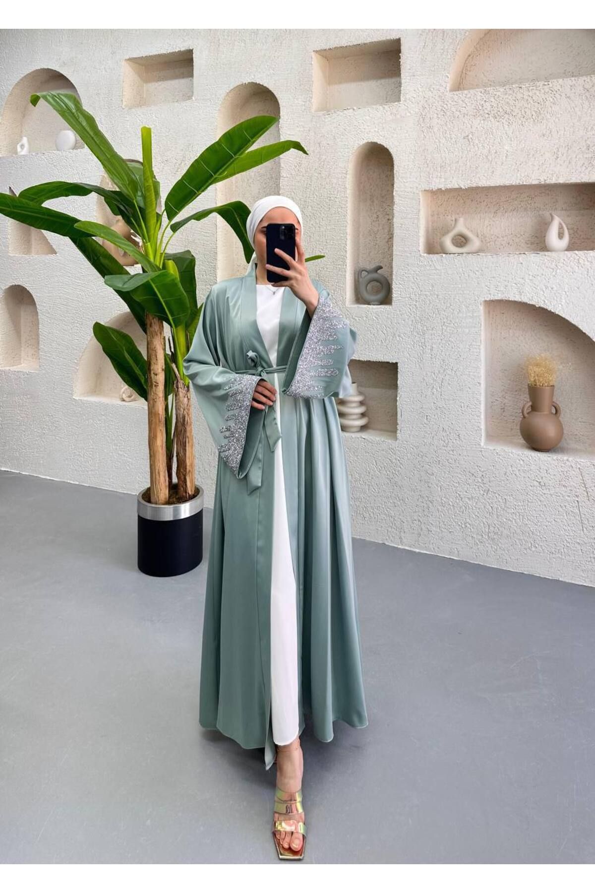 NHMODA Taş işlemeli kuşaklı ikili abaya