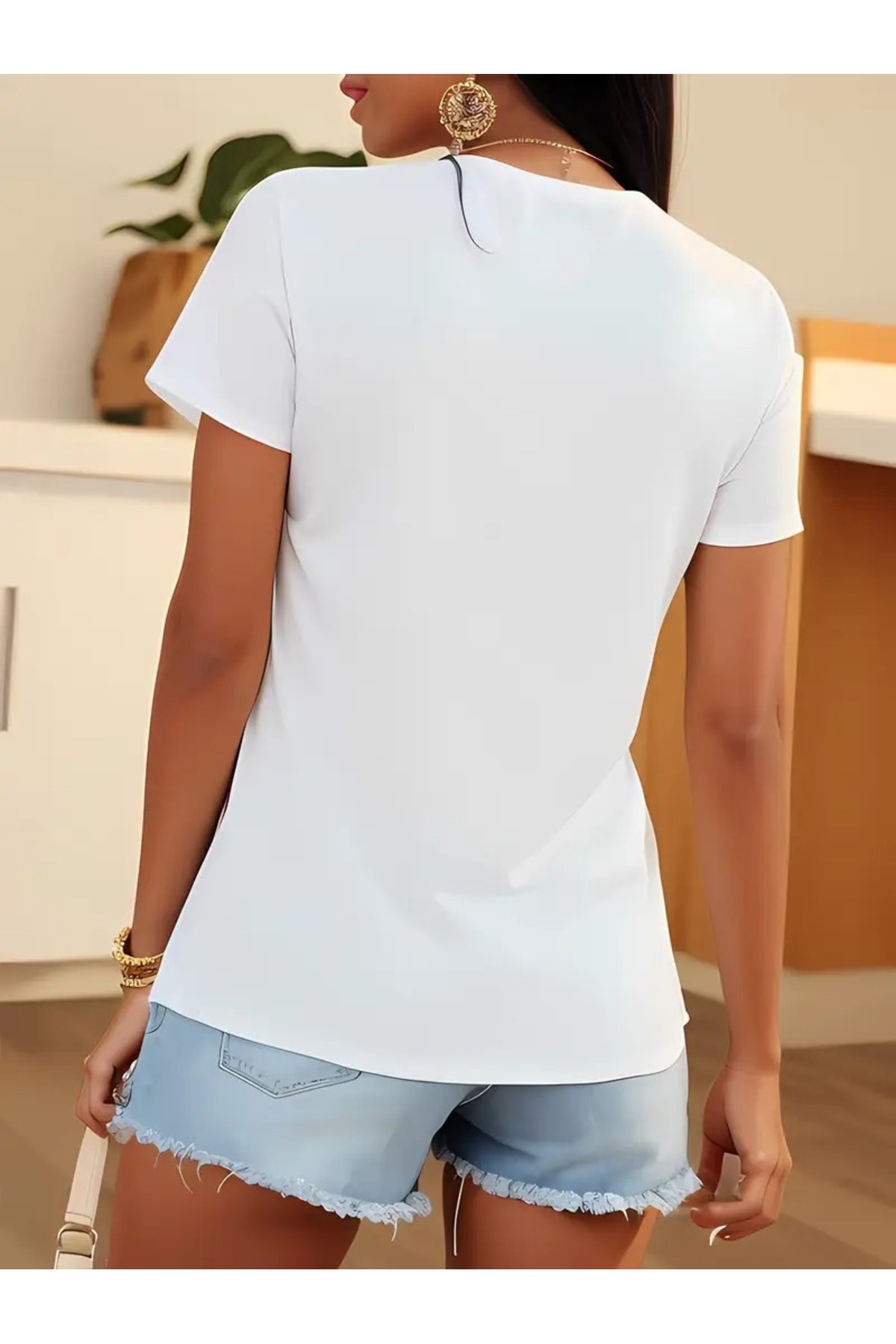 mercoledi  V Yaka Baskılı Oversize T-shirt Salaş Boyfirend - Görsel 2