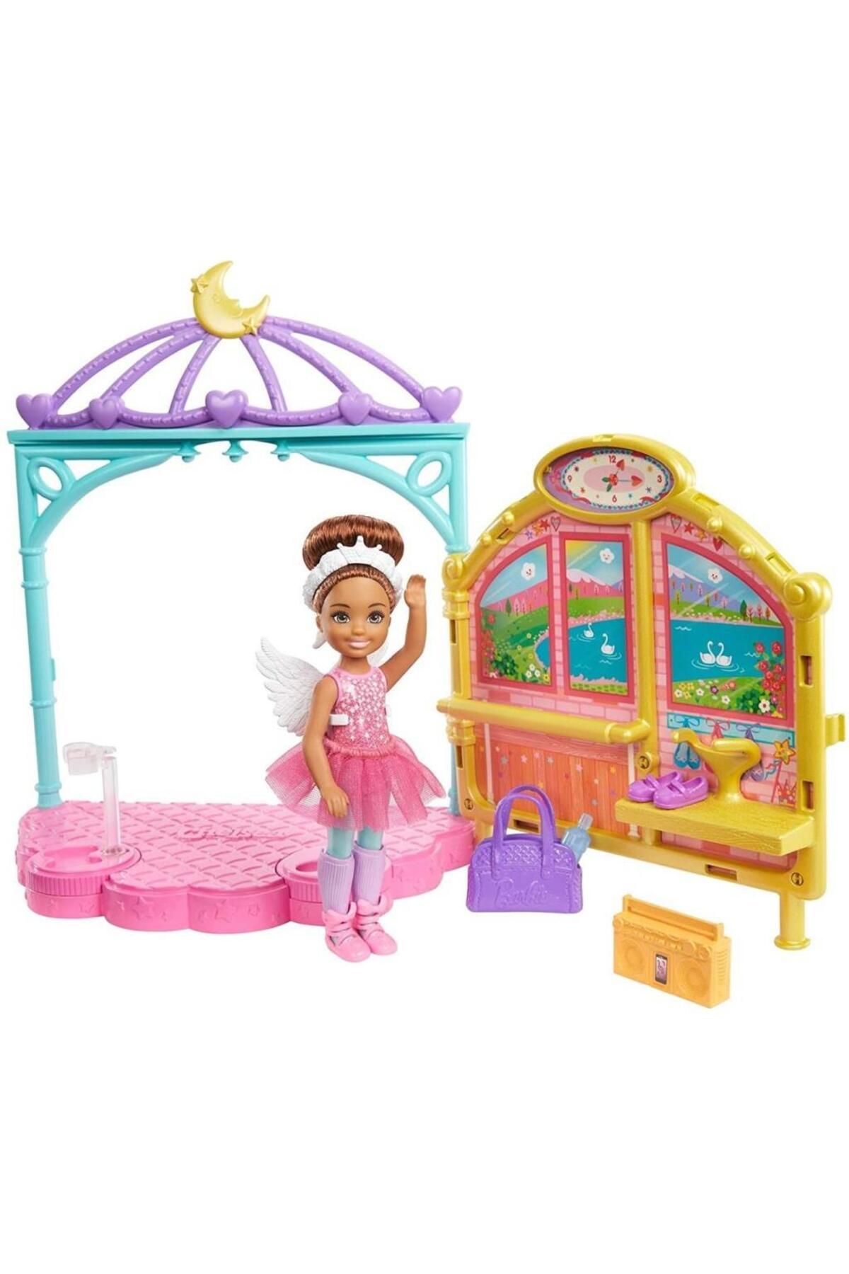Barbie-Ghv81 Clup Chelsea Ballet Playset*--* 4