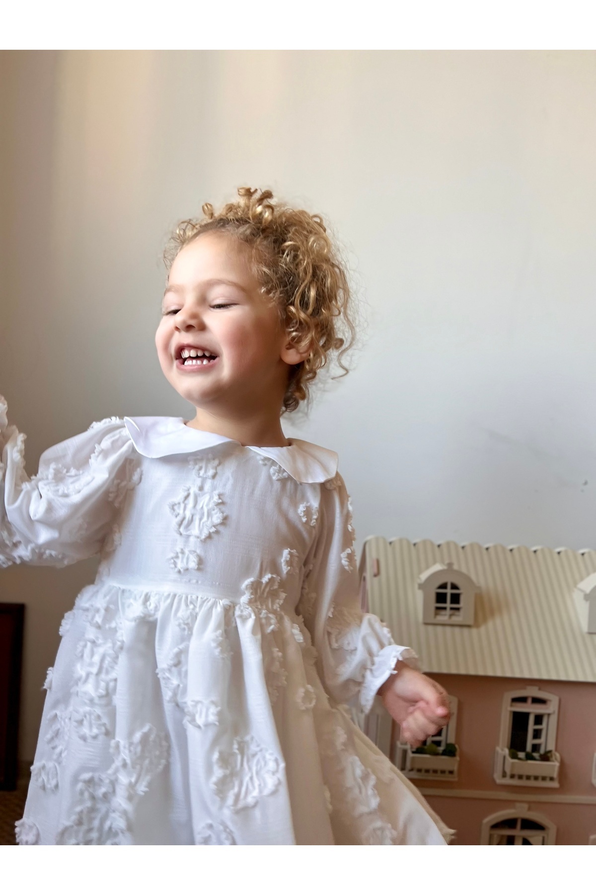 penu baby kids Beyaz Gül Figürlü Mevsimlik Pamuk Astarlı Uzun Kollu Kız Çocuk Kız Bebek Elbise fotoğrafı 4 (önizleme)