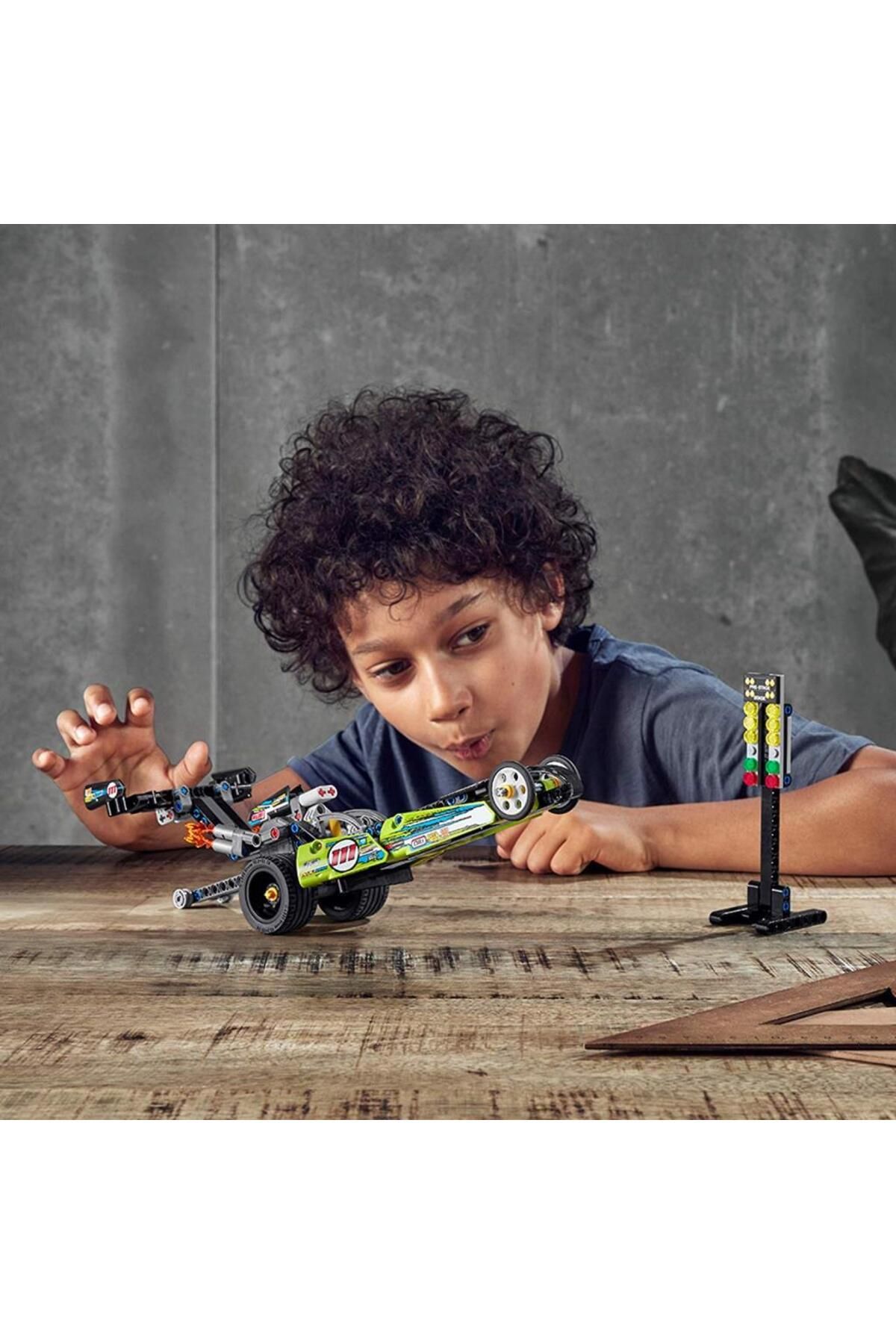 LEGO-Technic Drag Race Car 42103 3