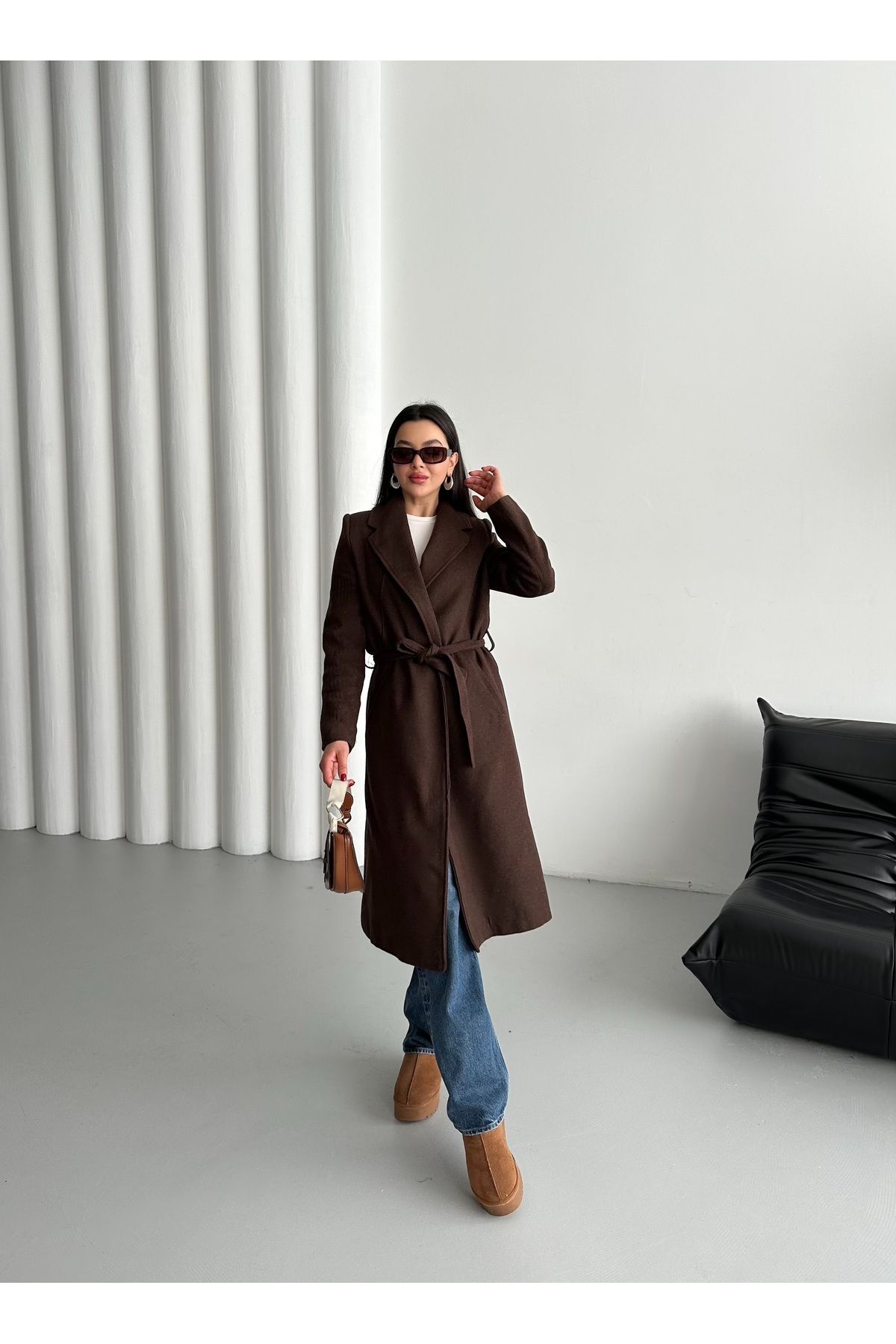 Laluvia-Brown Pria Long Stamp Coat - 7059 4