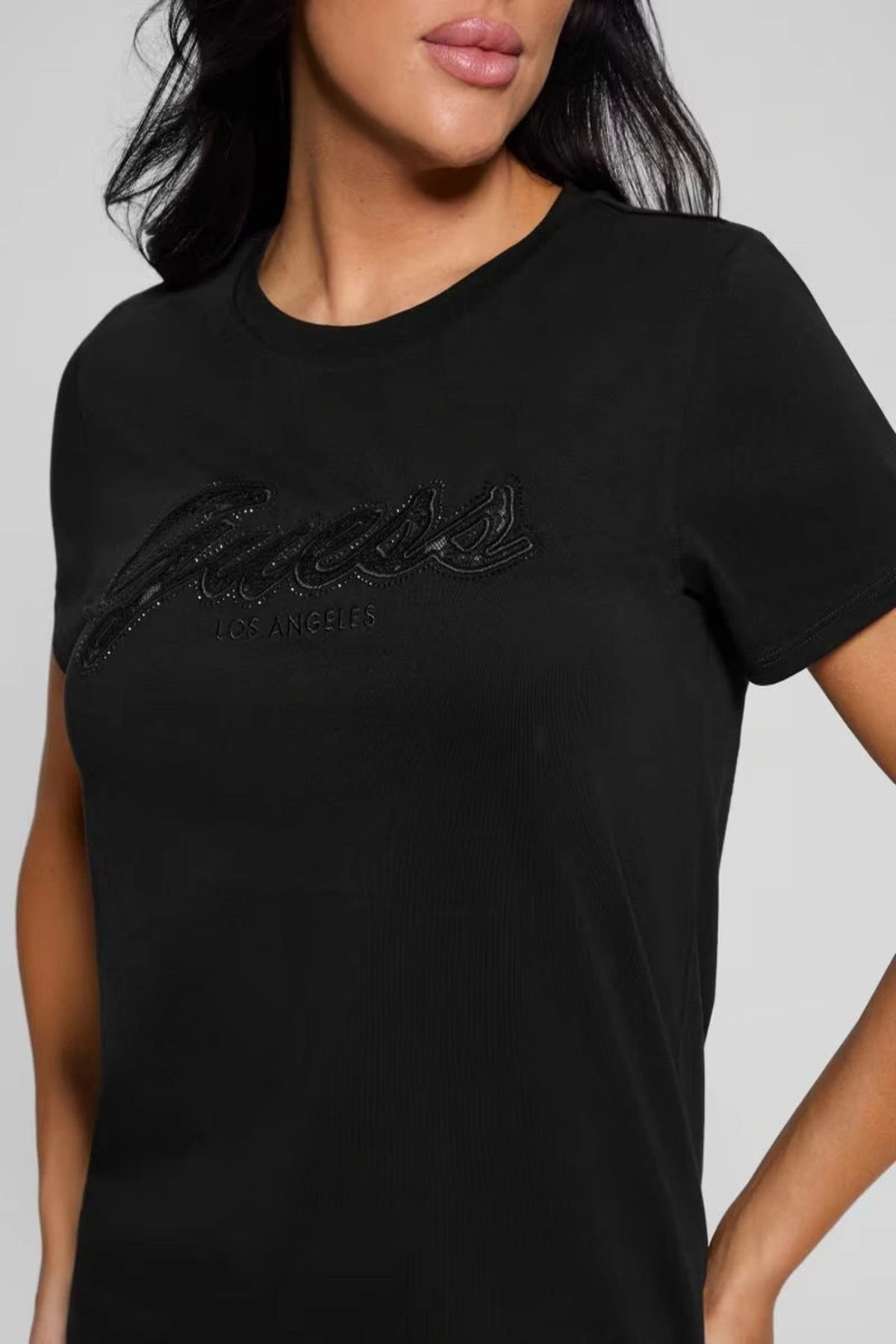 Guess-SS SCRIPT LACE LOGO EASY TEE Γυναικείο μαύρο μπλουζάκι W5RI08K9RM1-JBLK 2