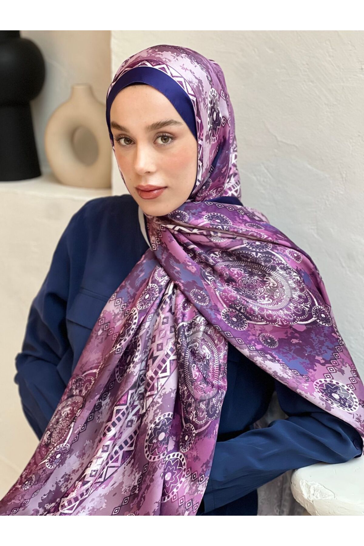 Modakaşmir-Silky Shawl with Aztec Pattern 3
