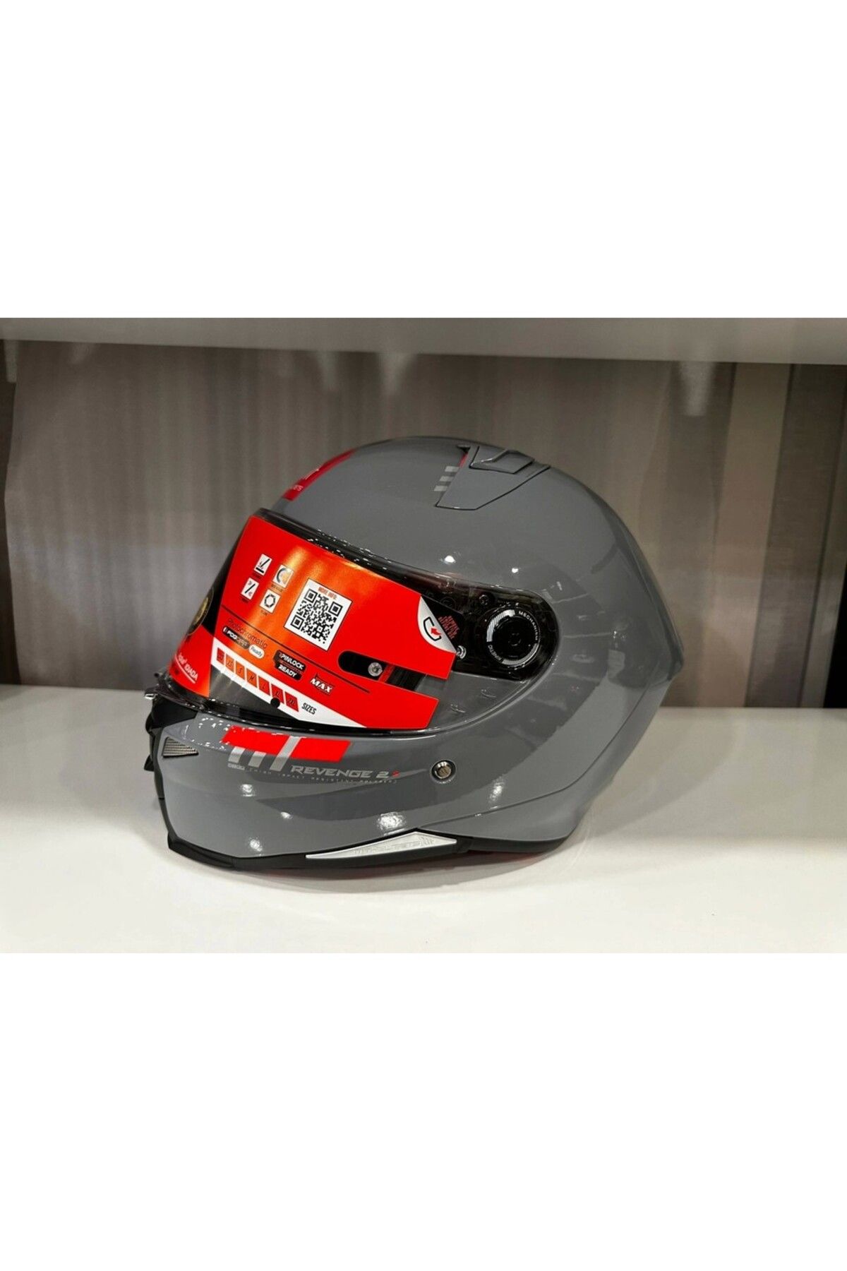 MT HELMETS BRAKER SOLİD A12 GLOSS GREY