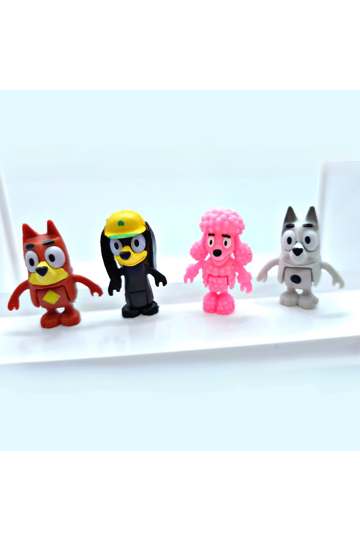 DEK-Bluey Set of 8 Figures - Bluey, Bingo, Bandit, Chilli, Muffin, Socks, Coco and Lucky 4