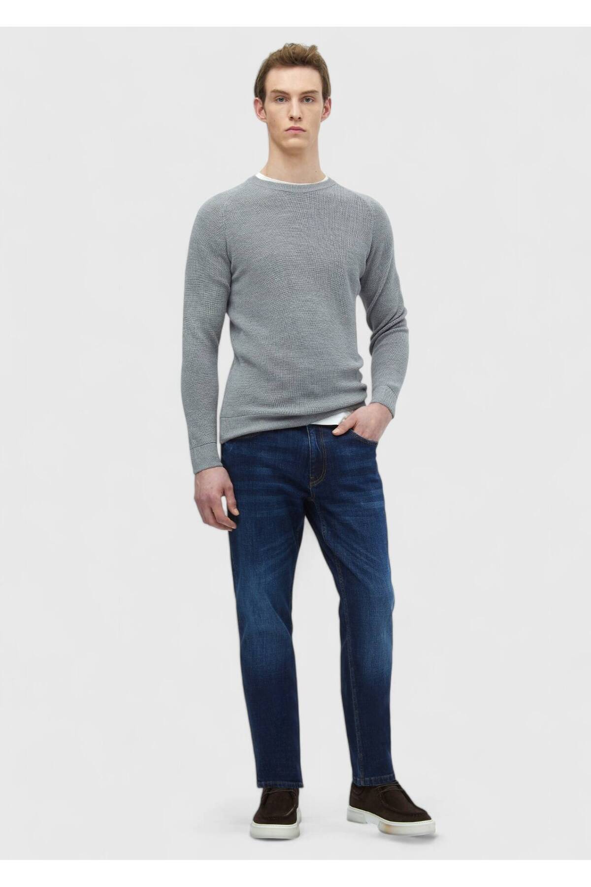complete the look image