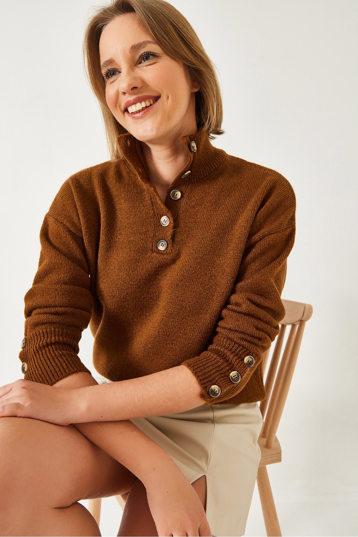 Bianco Lucci-Women's Sleeve Placket Sweater 20247587 4